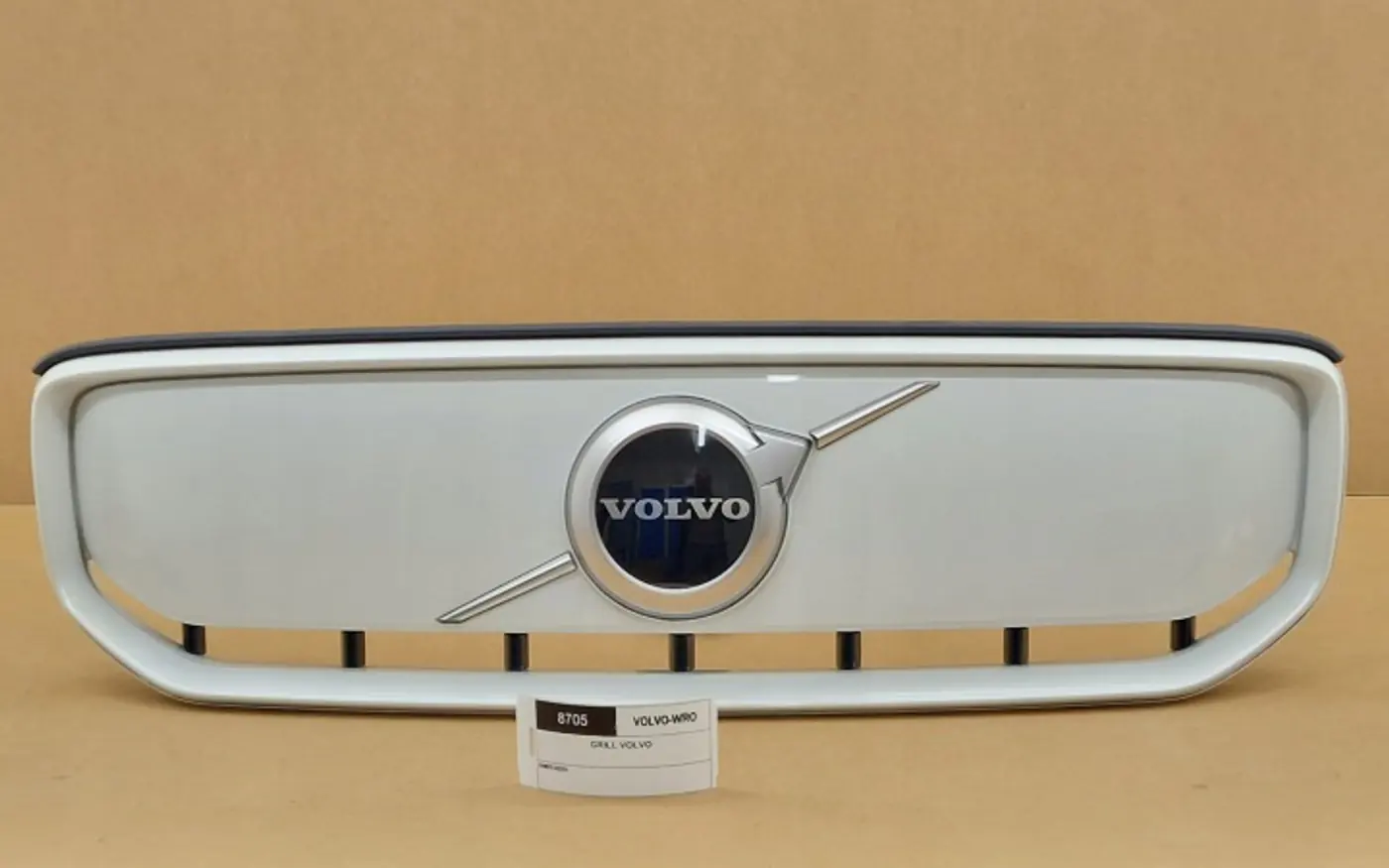 Решетка радиатора к Volvo C40 2021