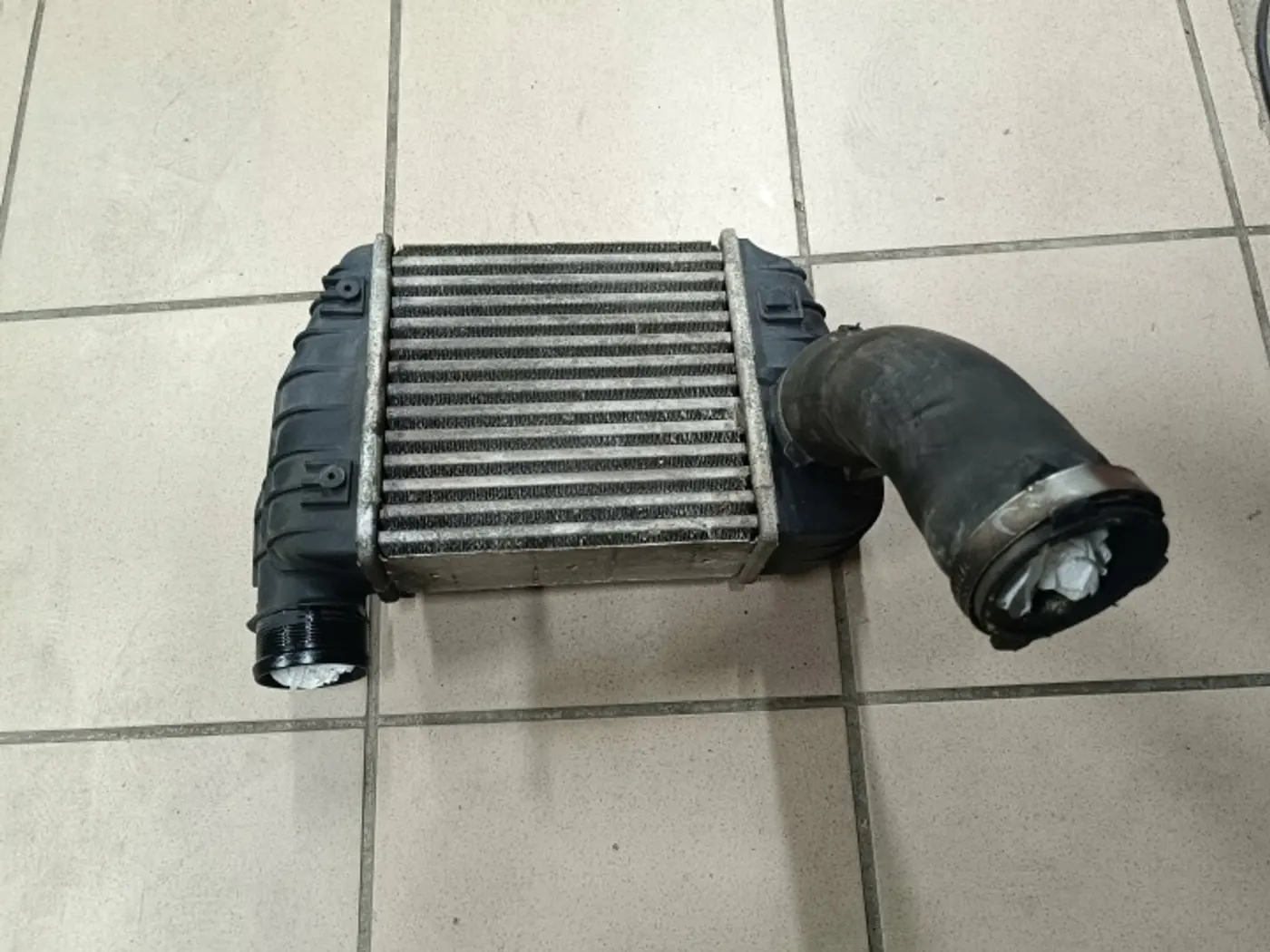 Интеркулер к Audi A6 2004