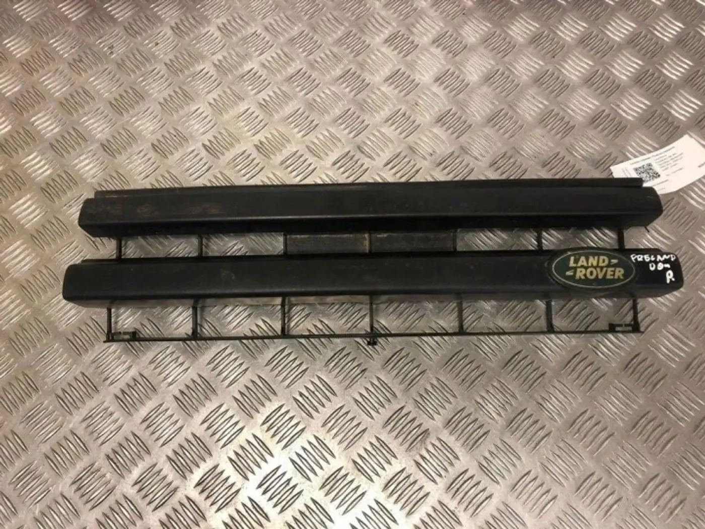 Решетка радиатора к Land Rover Freelander 1997