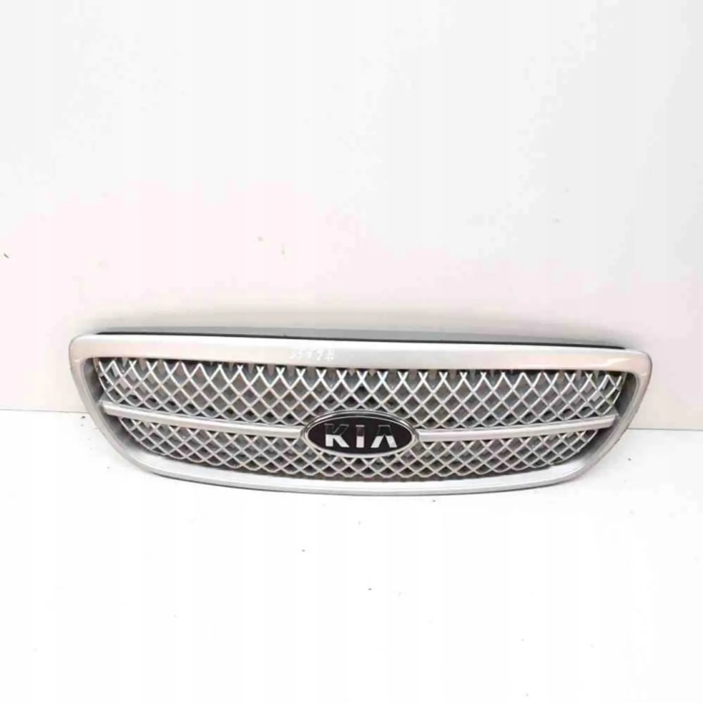 Решетка радиатора к Kia Carnival 2006