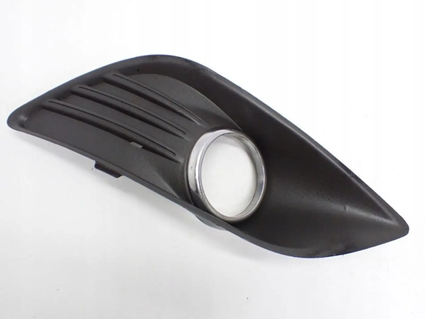 Решетка радиатора к Ford Focus 2008