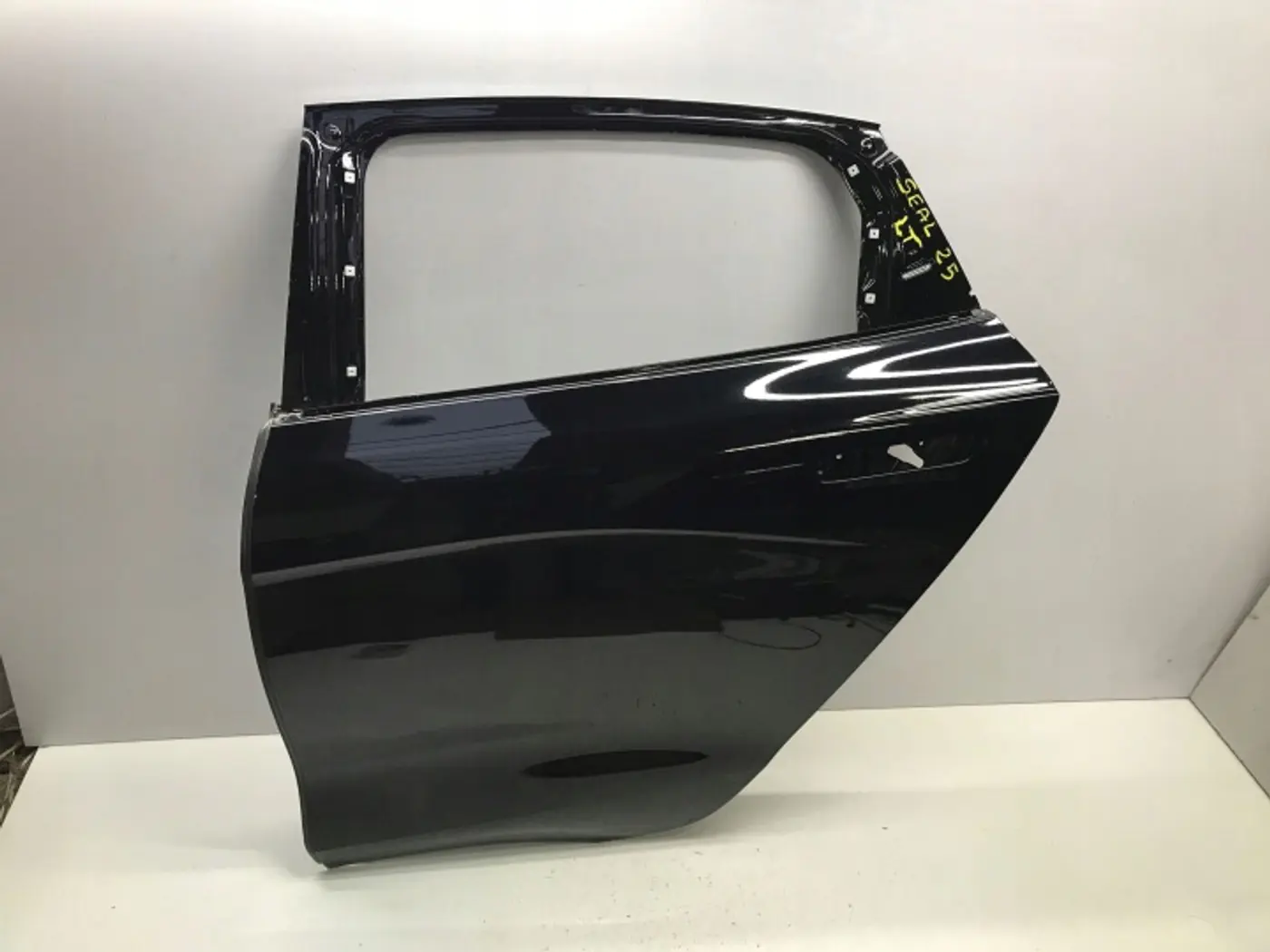 Дверь задняя левая к BYD Seal 2022