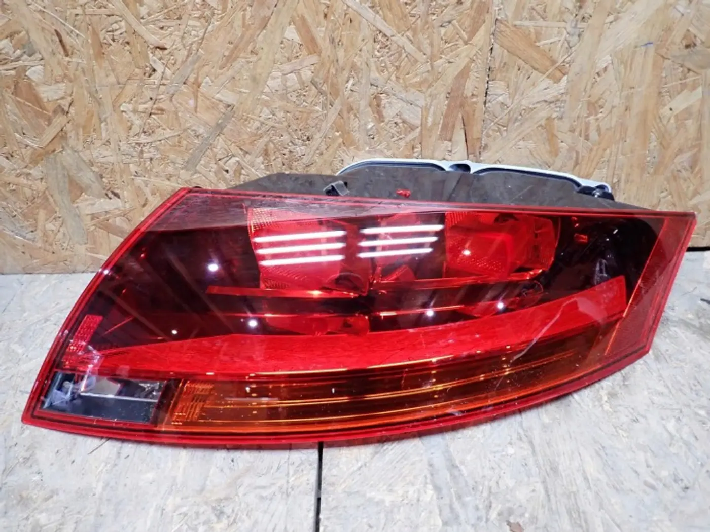 Фонарь задний правый к Audi TT 2006