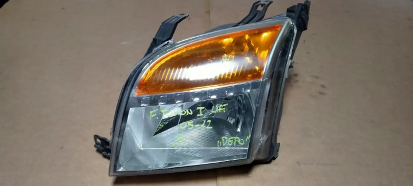 Фара левая к Ford Fusion 2005