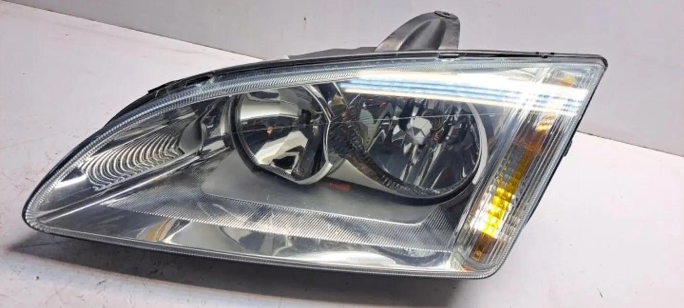 Фара левая к Ford Focus 2005