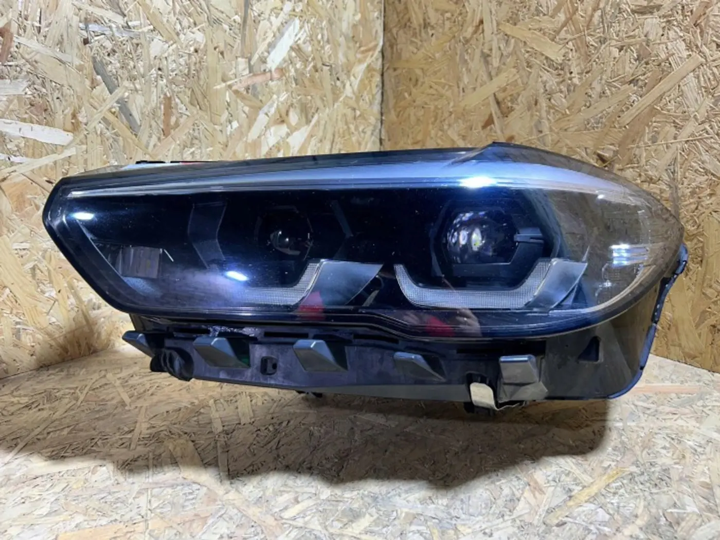 Фара правая к BMW X5 M 2019