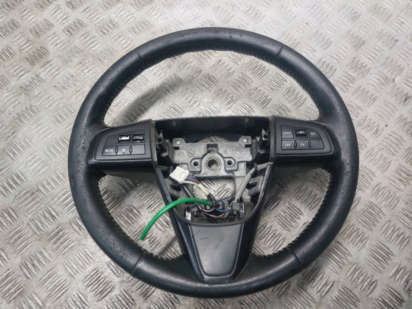 Руль к Mazda 2 2003