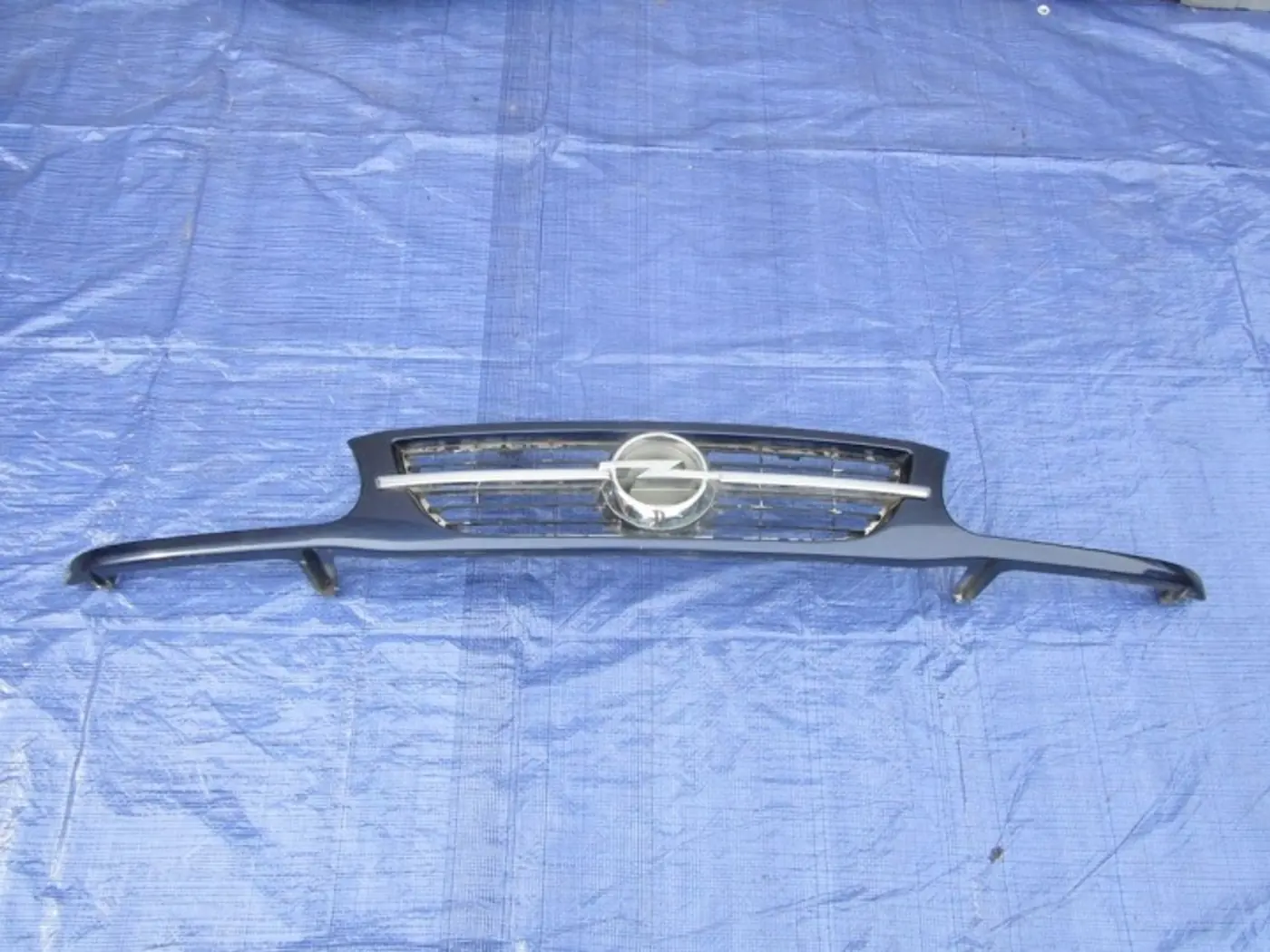 Решетка радиатора к Opel Frontera 2001