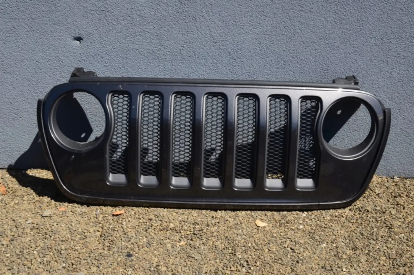 Решетка радиатора к Jeep Gladiator 2019