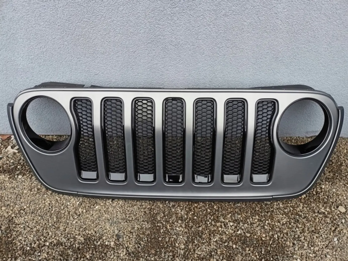 Решетка радиатора к Jeep Gladiator 2019