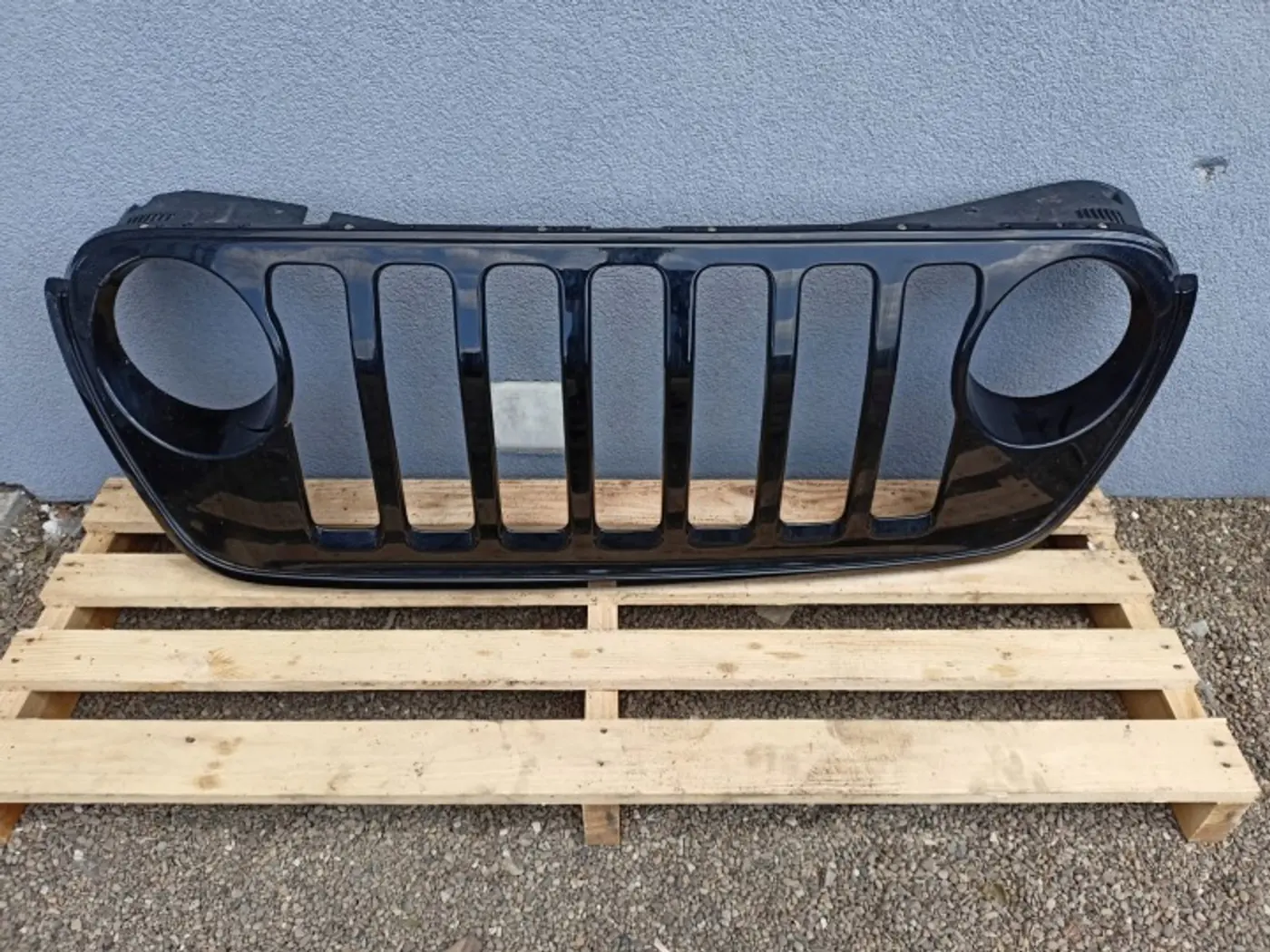 Решетка радиатора к Jeep Gladiator 2019