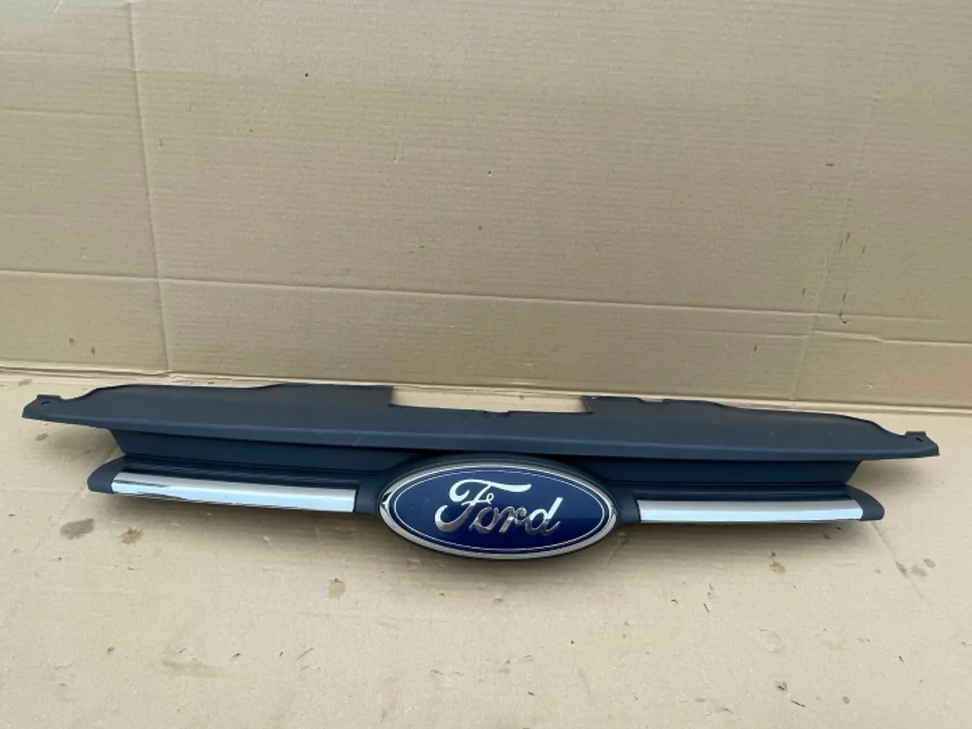 Решетка радиатора к Ford Transit Custom 2012