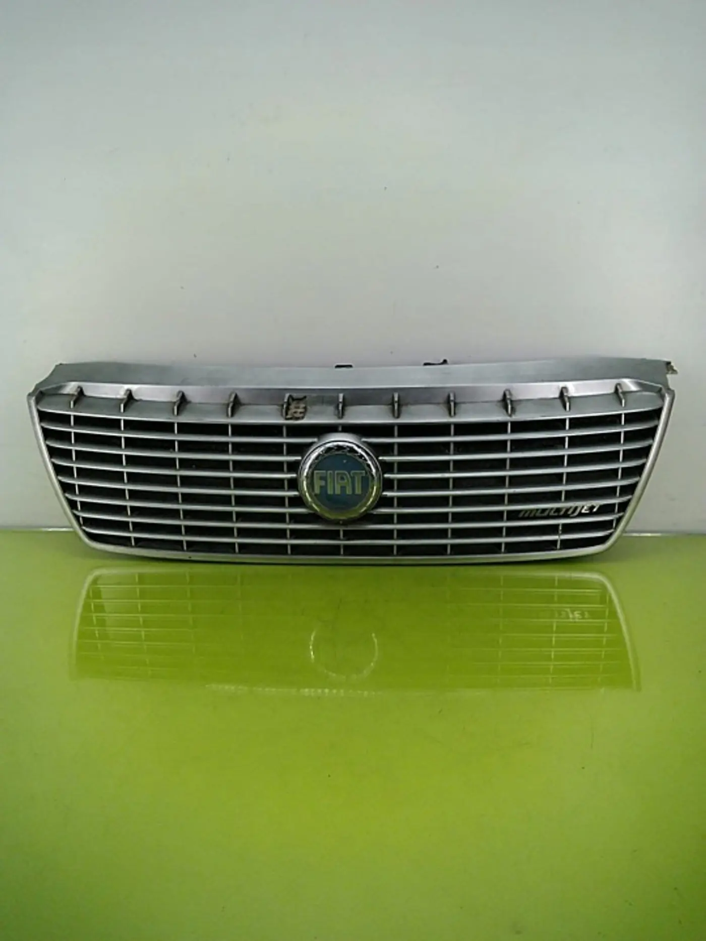 Решетка радиатора к Fiat Croma 2005