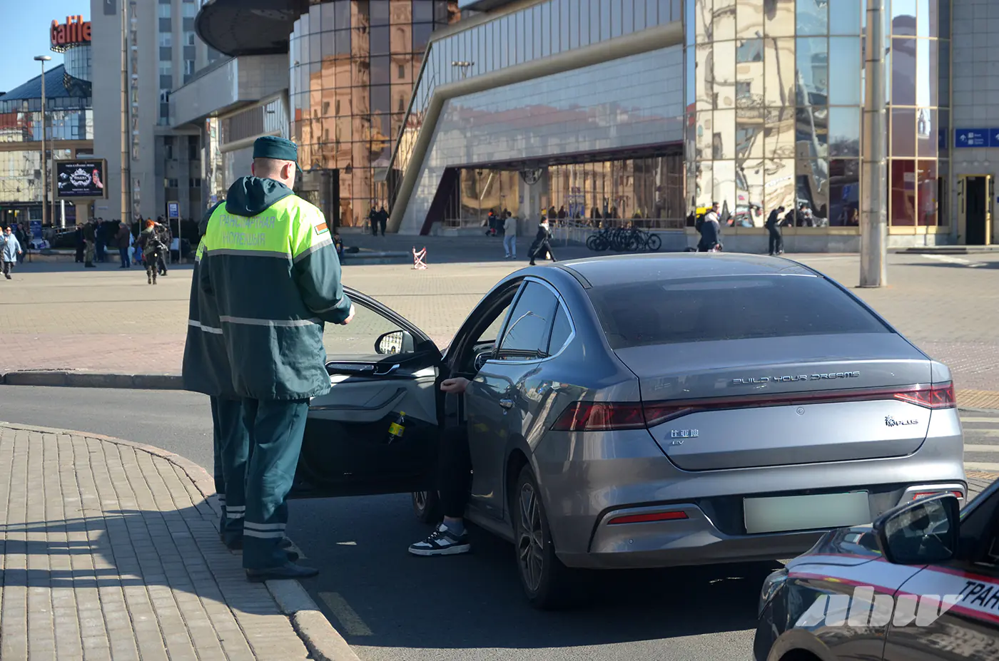 Как и почему таксисты нарушают правила – проверка с Транспортной инспекцией