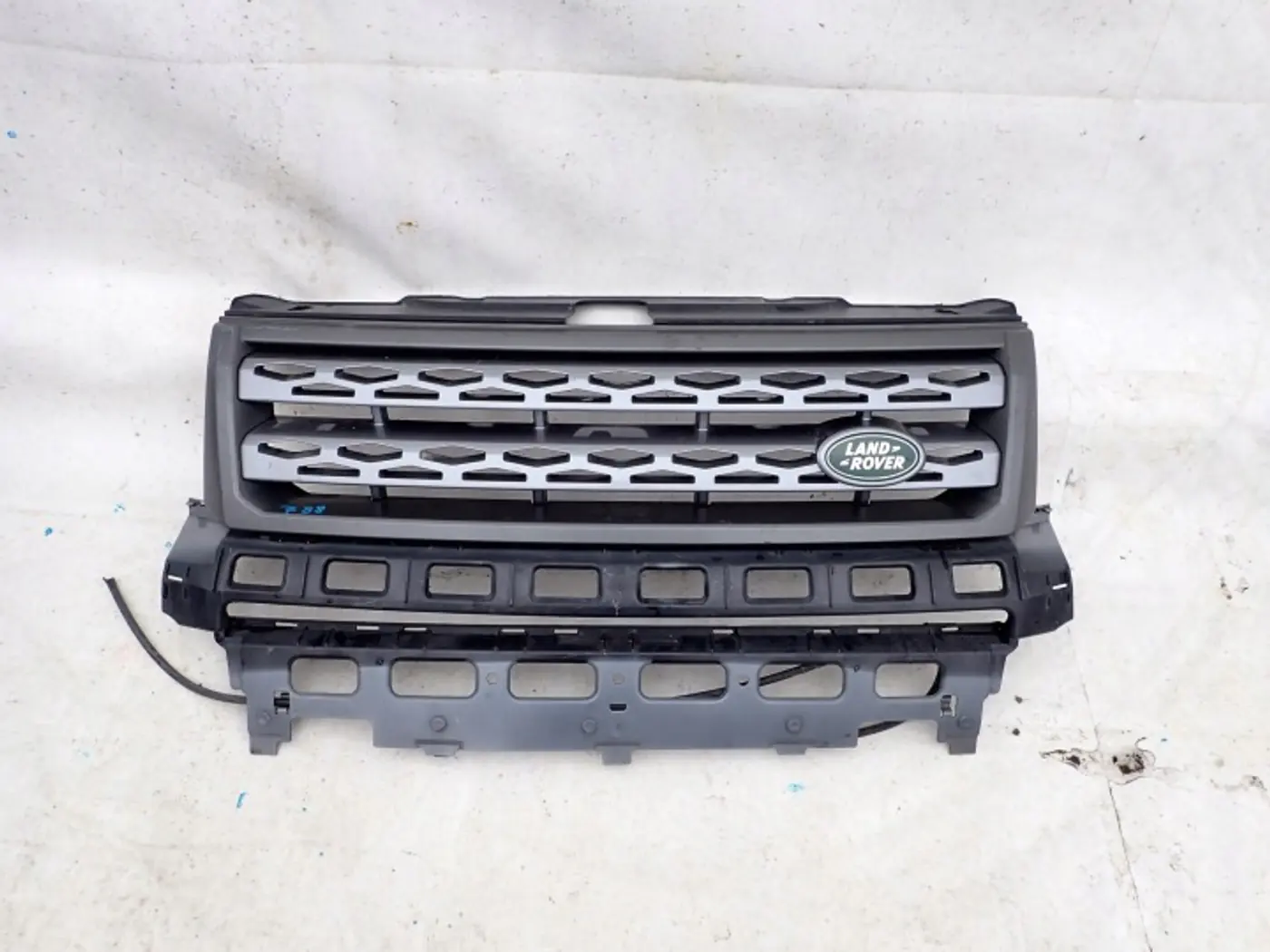 Решетка радиатора к Land Rover Freelander 2012