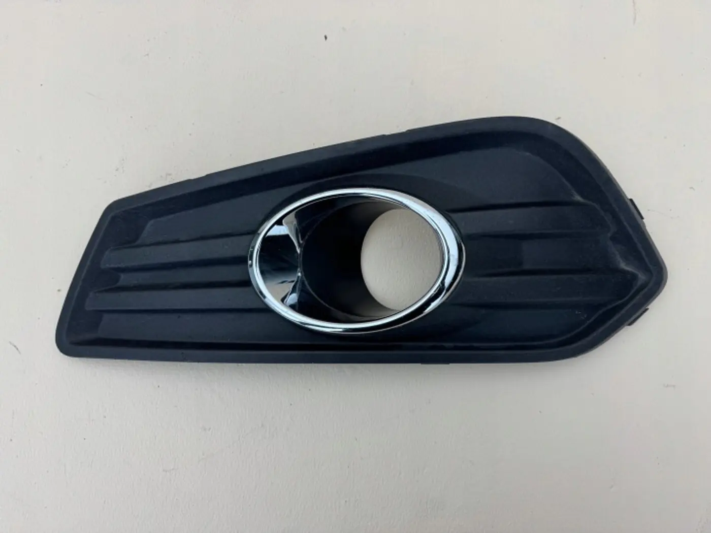 Решетка радиатора к Ford S-MAX 2015