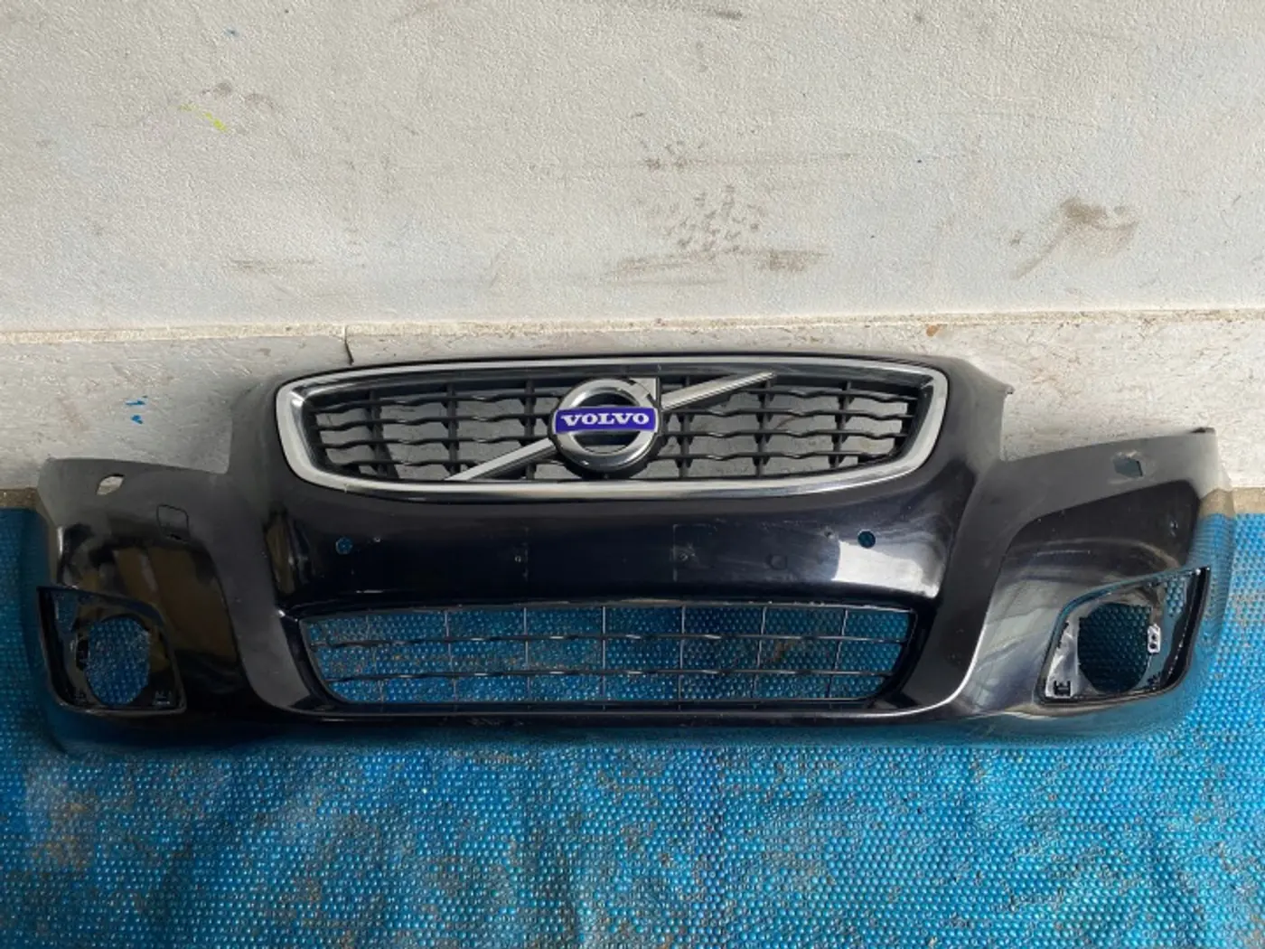 Решетка радиатора к Volvo C70 2009