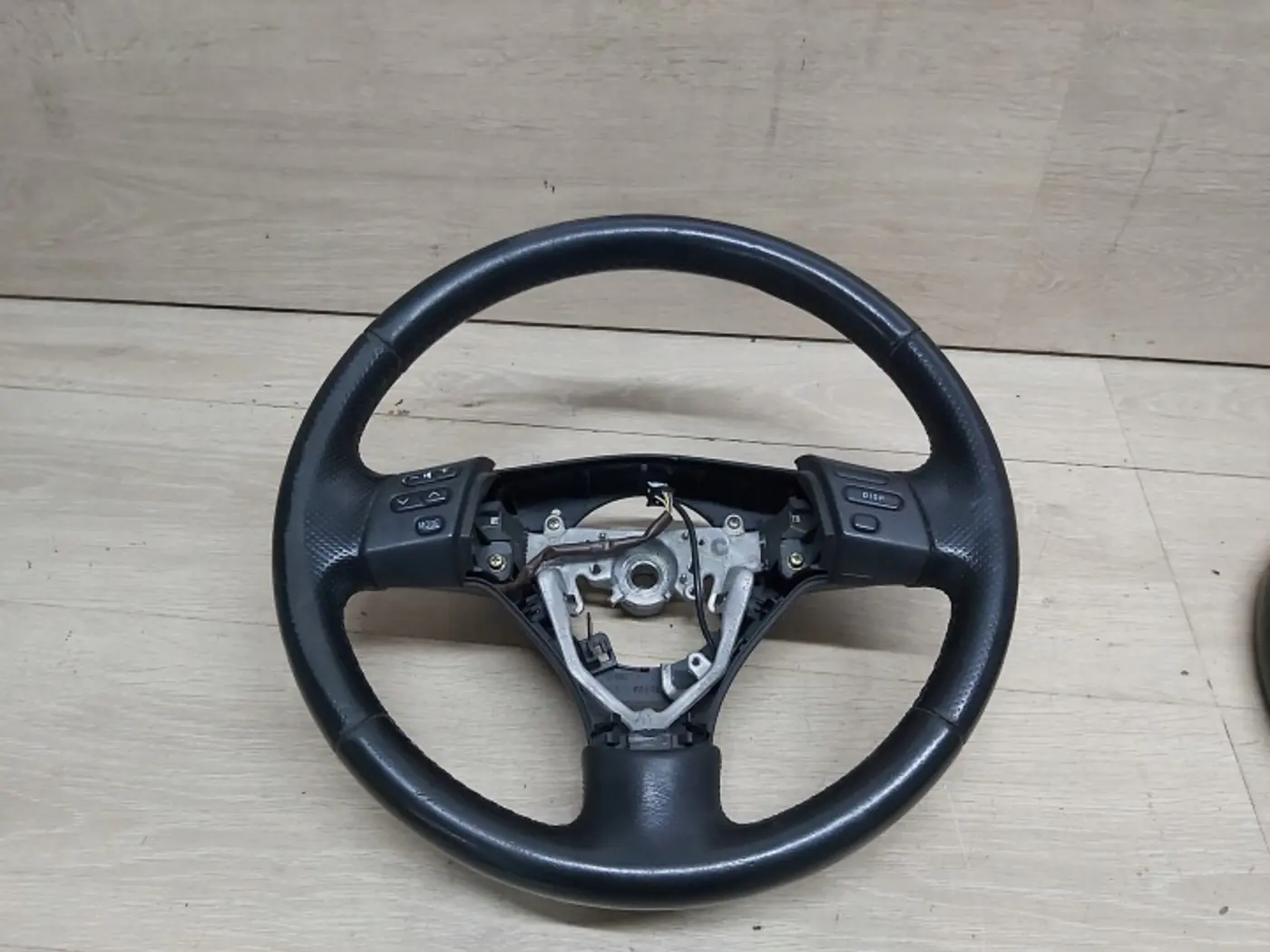 Руль к Toyota Corolla Verso 2001