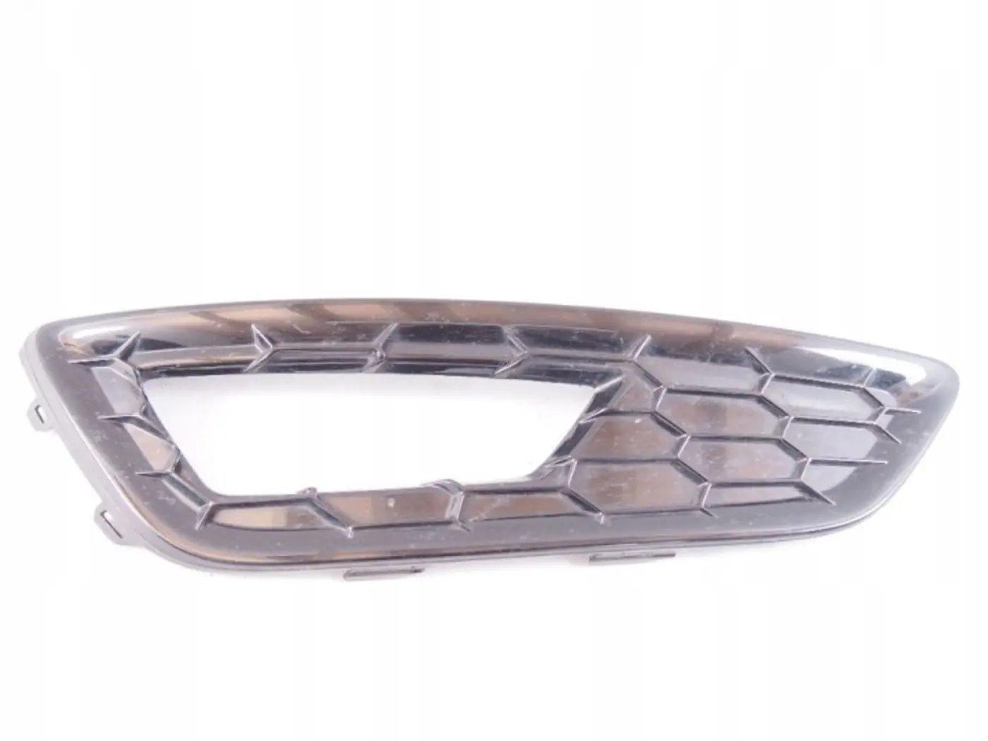 Решетка радиатора к Ford Focus 2014