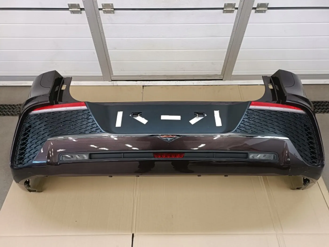 Бампер задний к Genesis GV70 2020