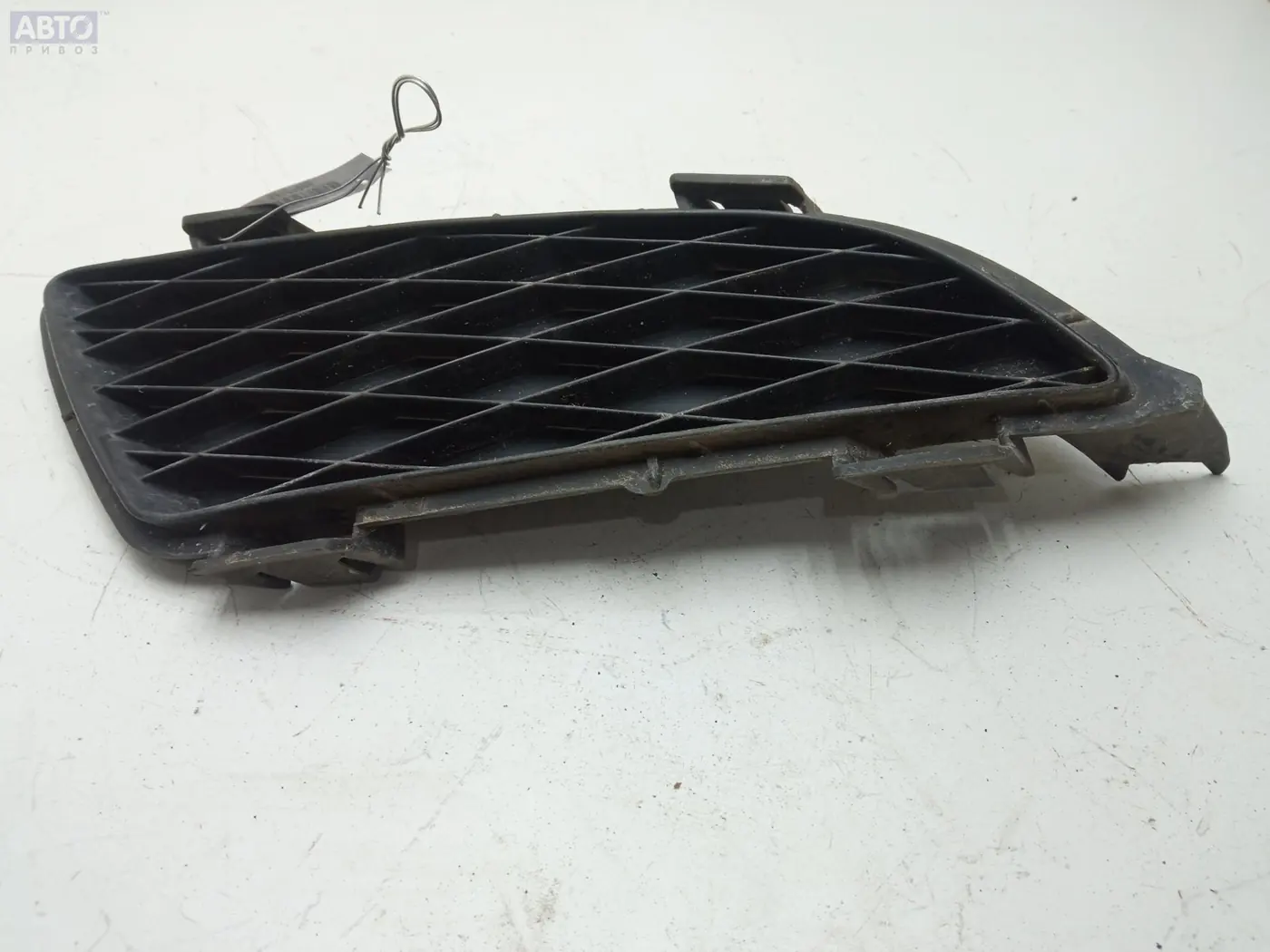 Решетка бампера к Mazda 6 2005