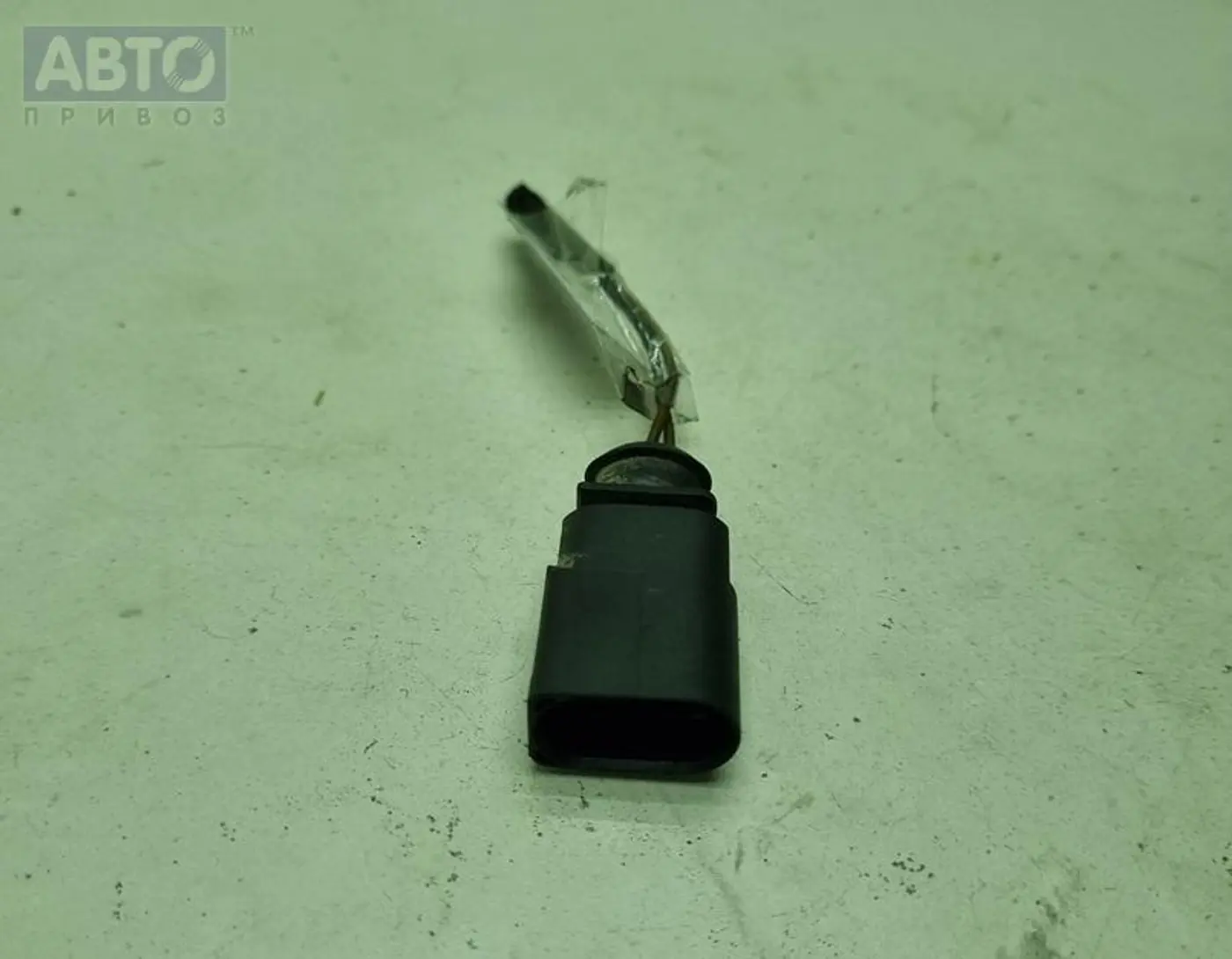 Разъем AUX / USB к Volkswagen Passat 2001