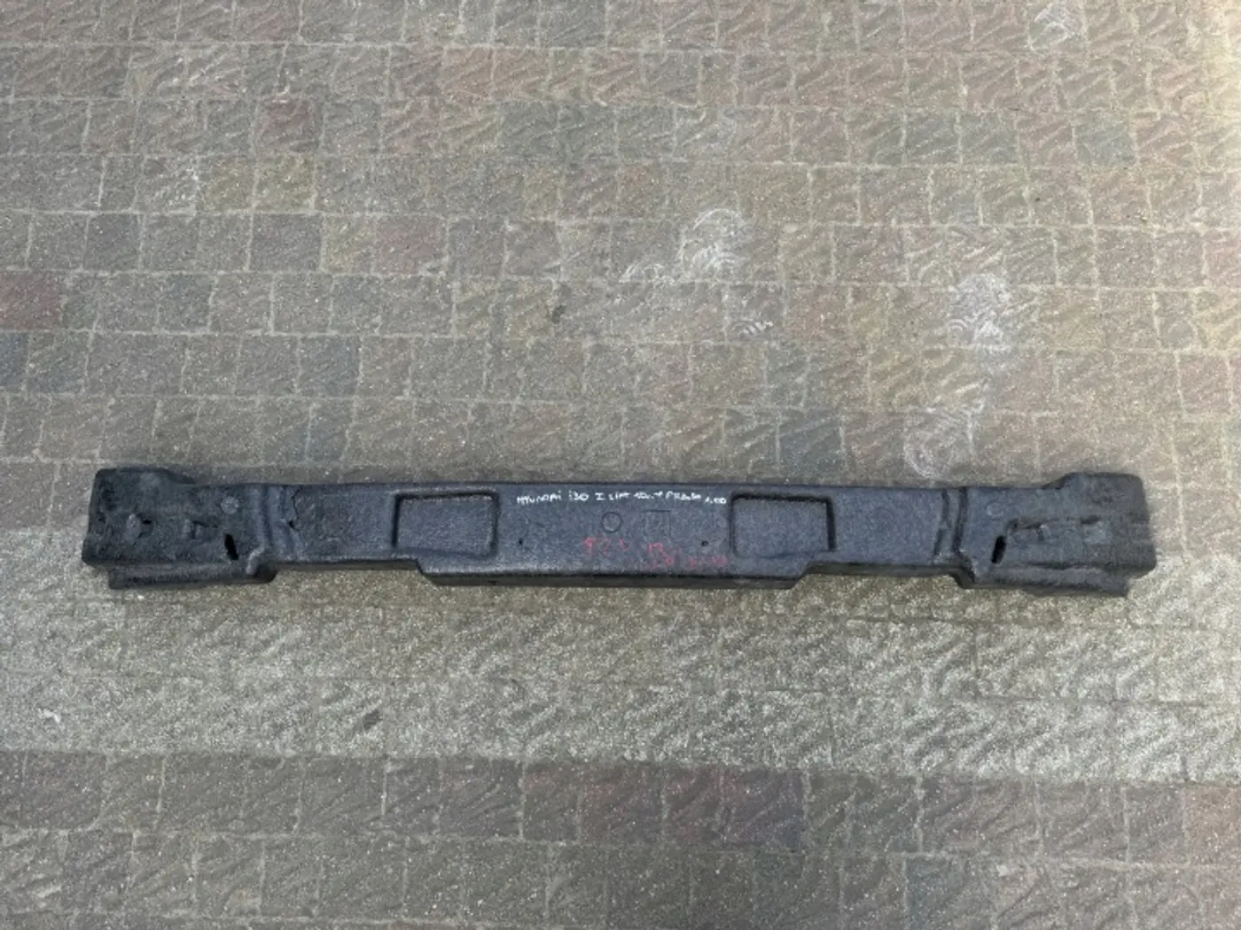 Абсорбер бампера к Hyundai i30 2007