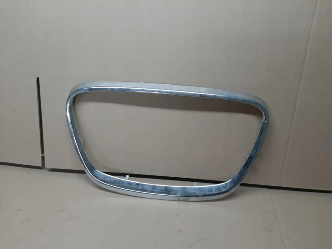 Решетка радиатора к SEAT Toledo 2004