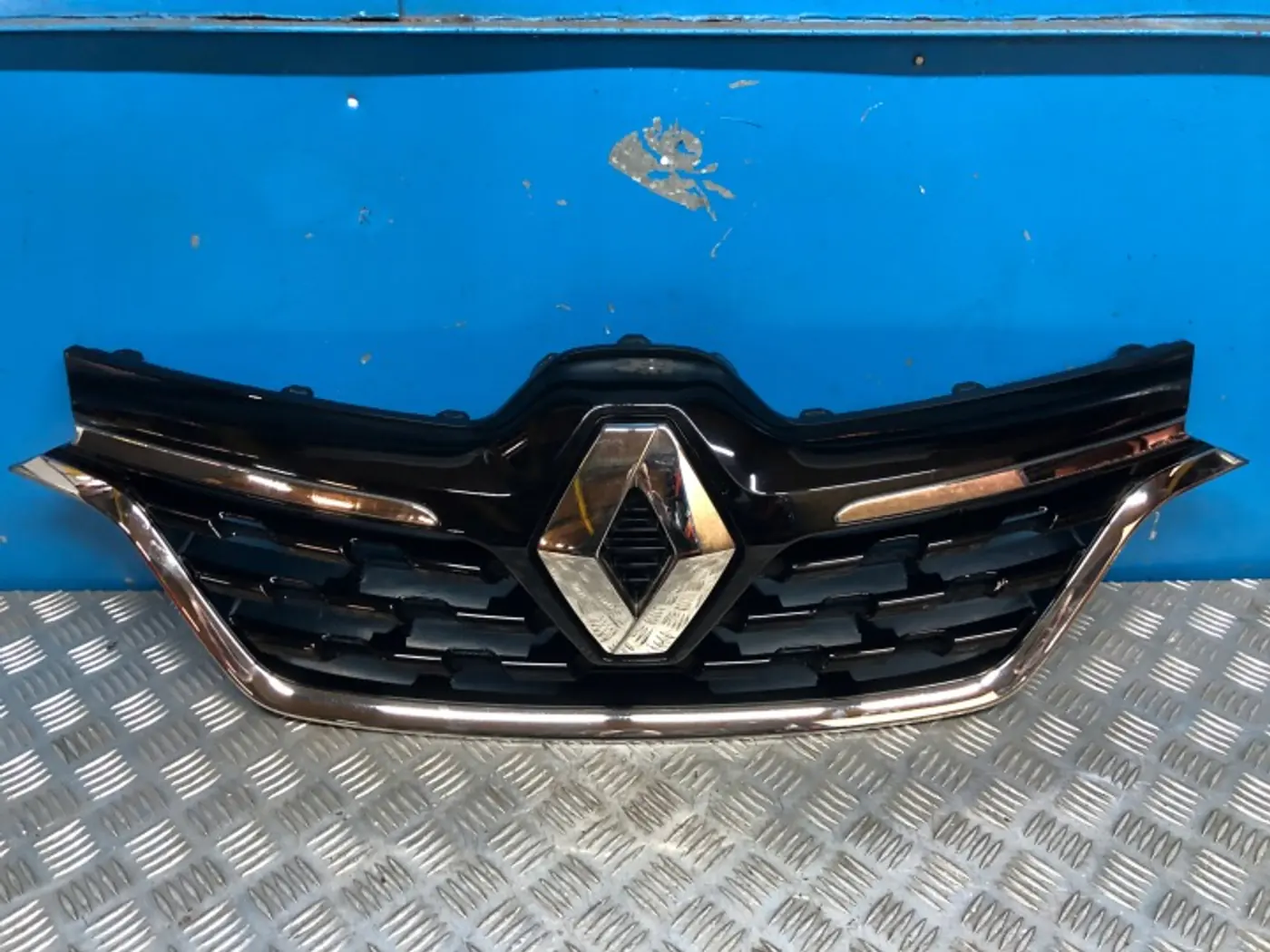 Решетка радиатора к Renault Arkana 2019