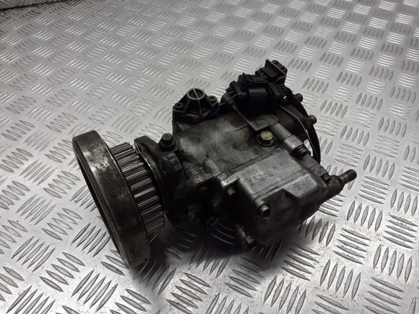 ТНВД к Volvo V70 2000