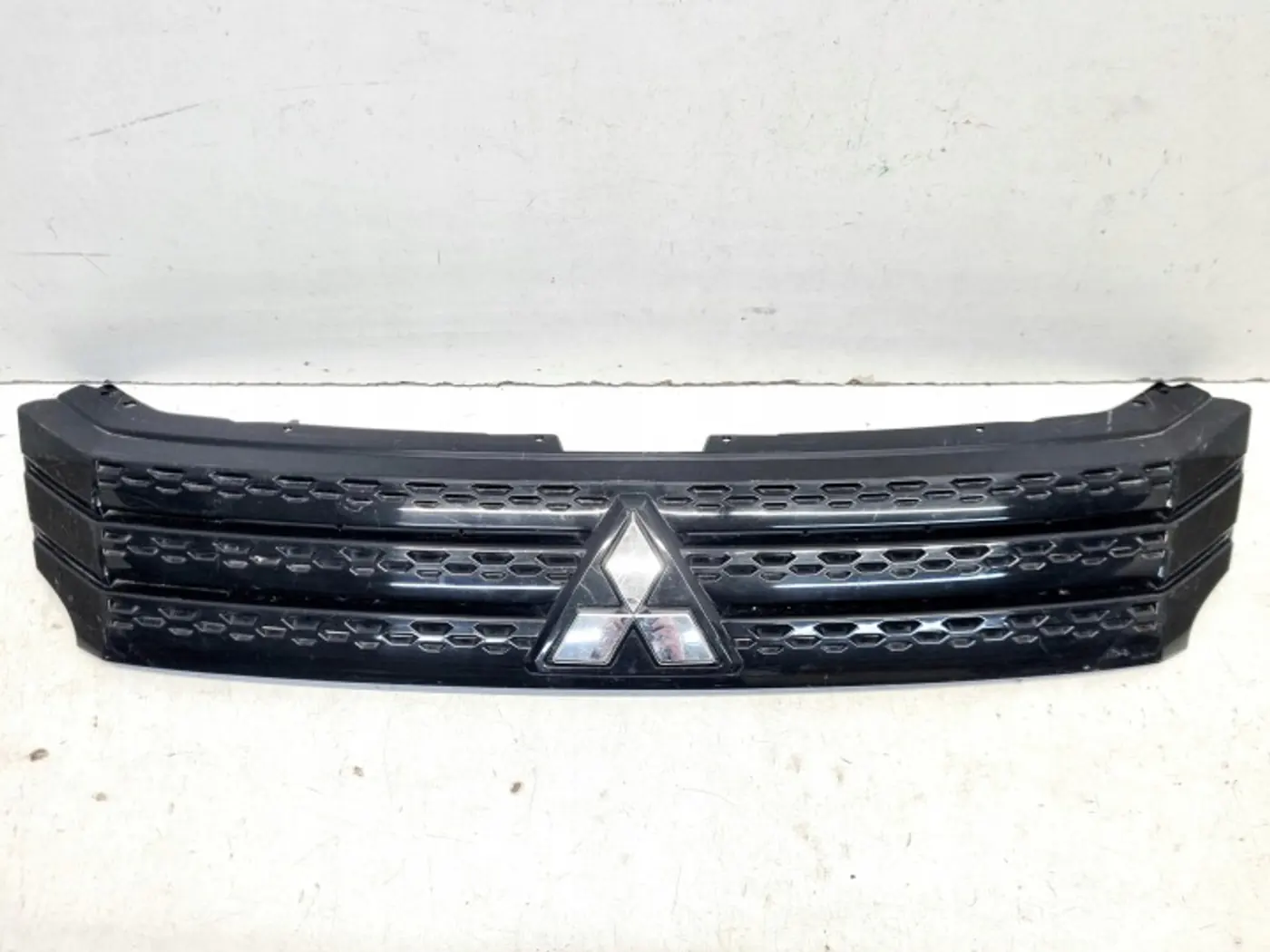 Решетка радиатора к Mitsubishi Eclipse Cross 2020