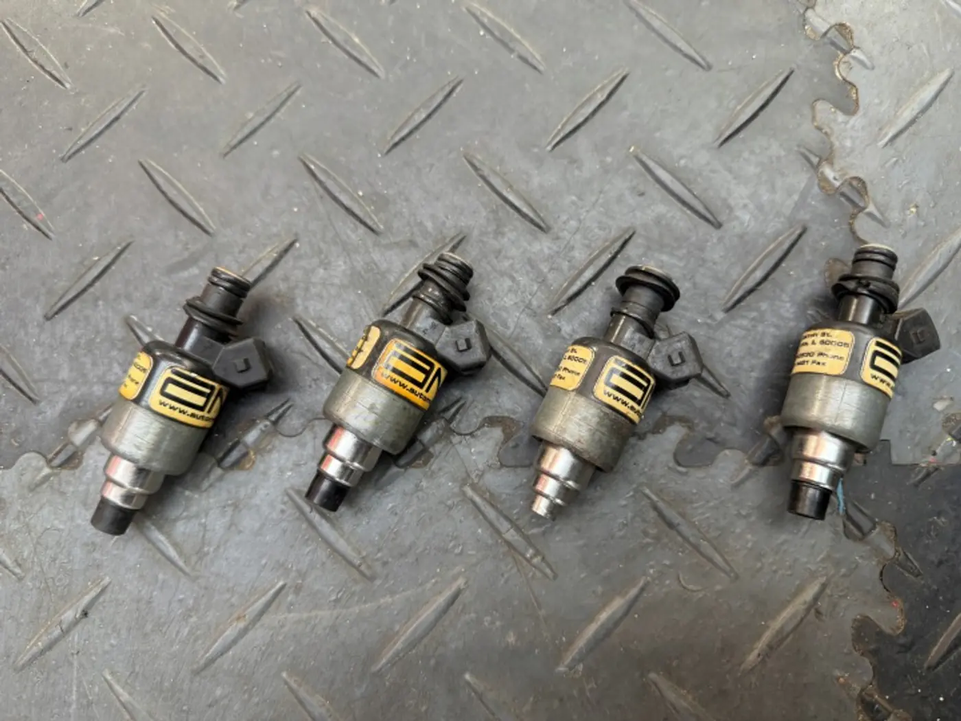 Форсунка к Mitsubishi Lancer 2003