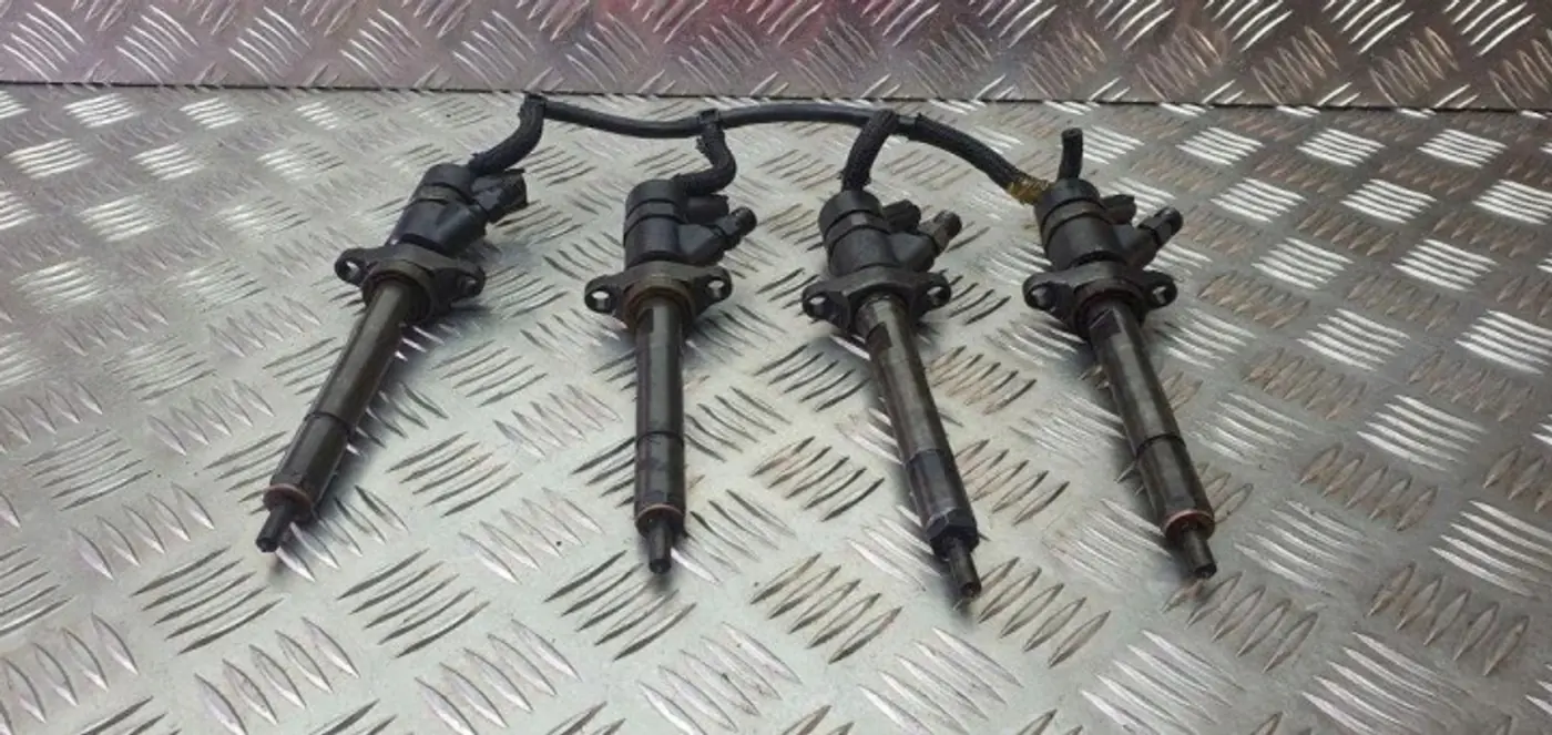 Форсунка к Mazda 3 2003