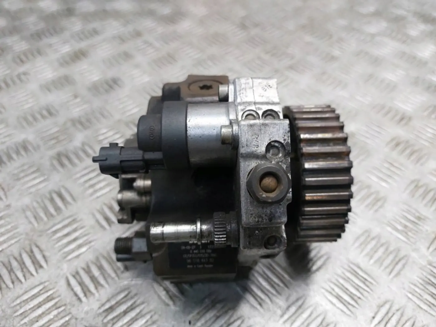 ТНВД к Peugeot 407 2004