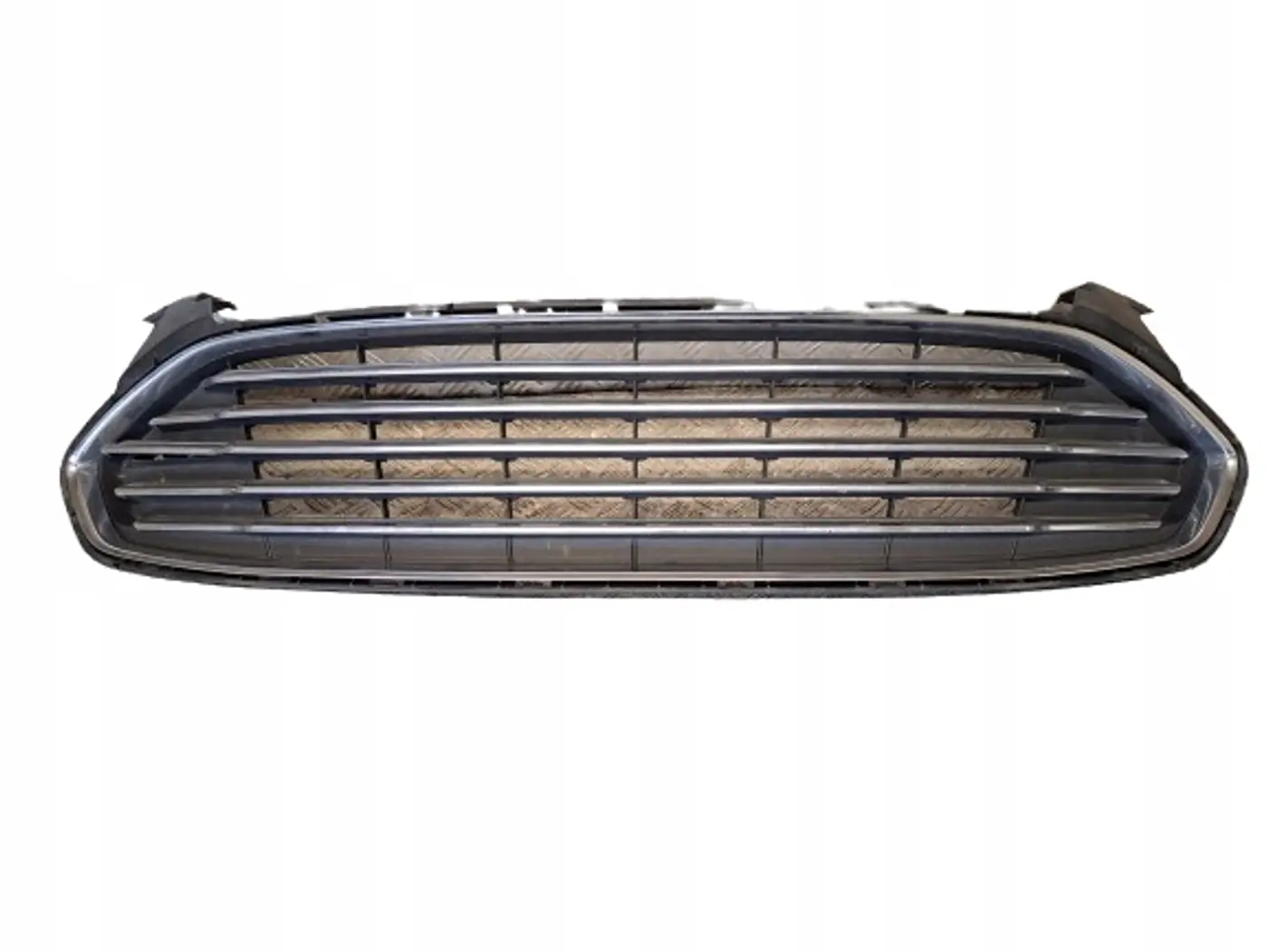 Решетка радиатора к Ford Mondeo 2015