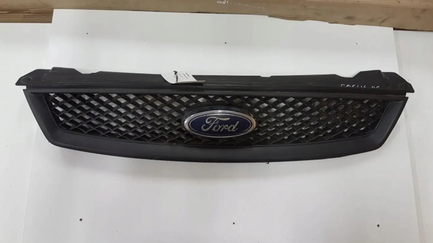 Решетка радиатора к Ford Focus 2005