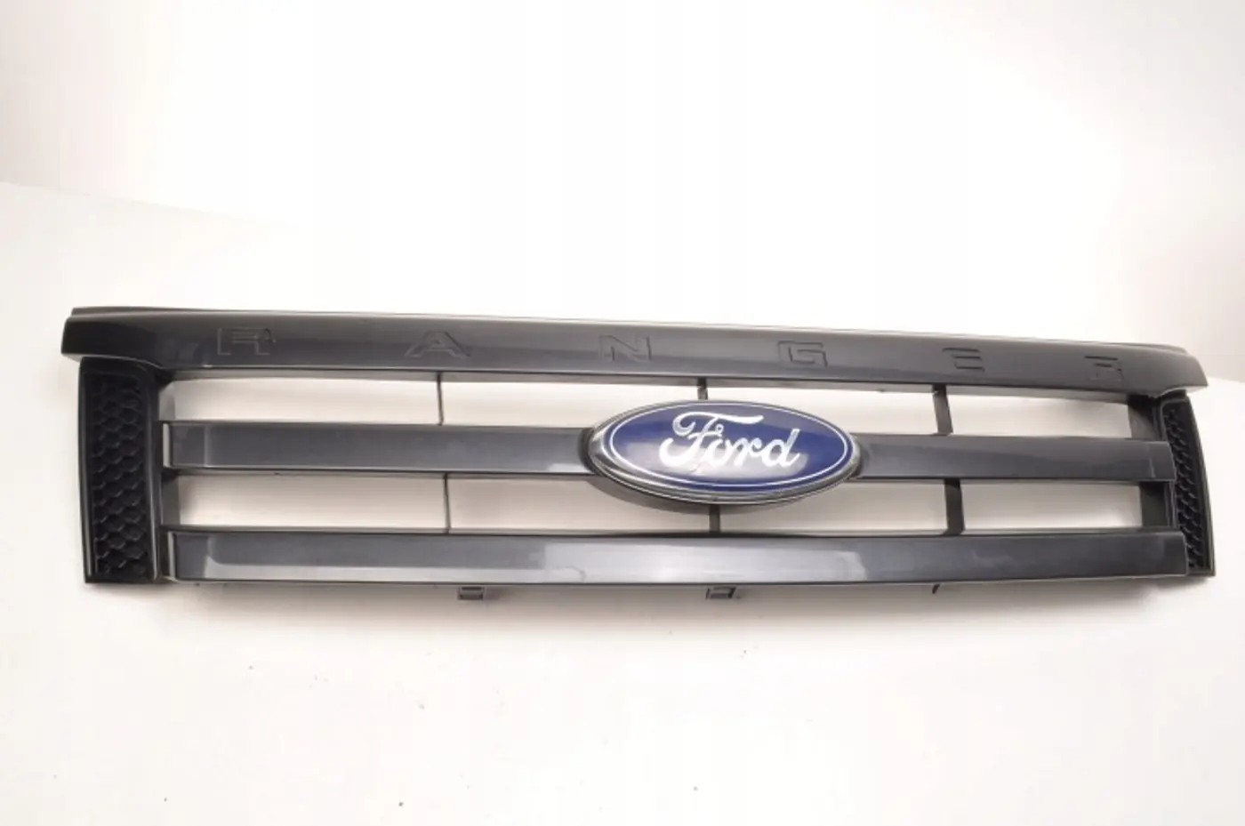 Решетка радиатора к Ford Ranger 2015