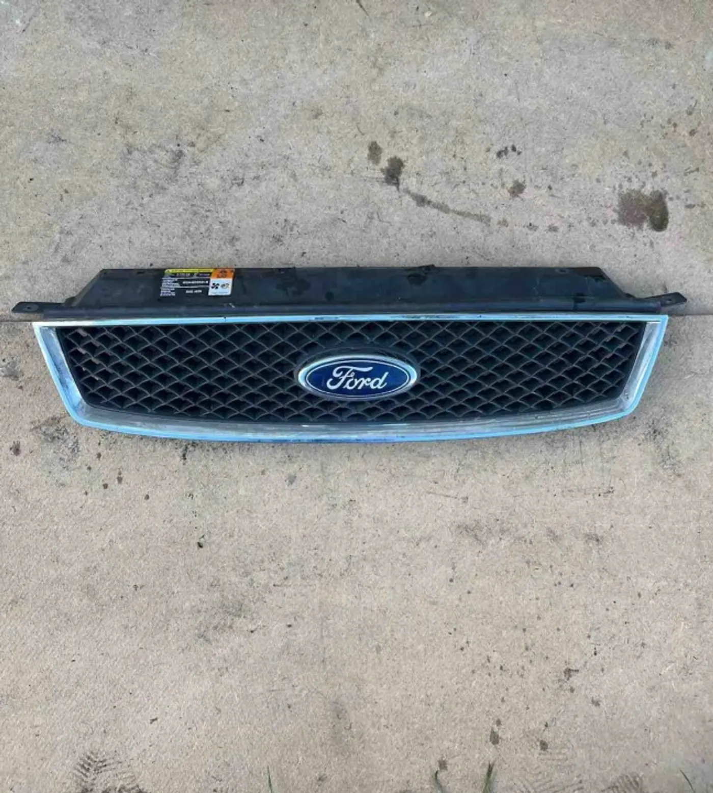 Решетка радиатора к Ford C-MAX 2010