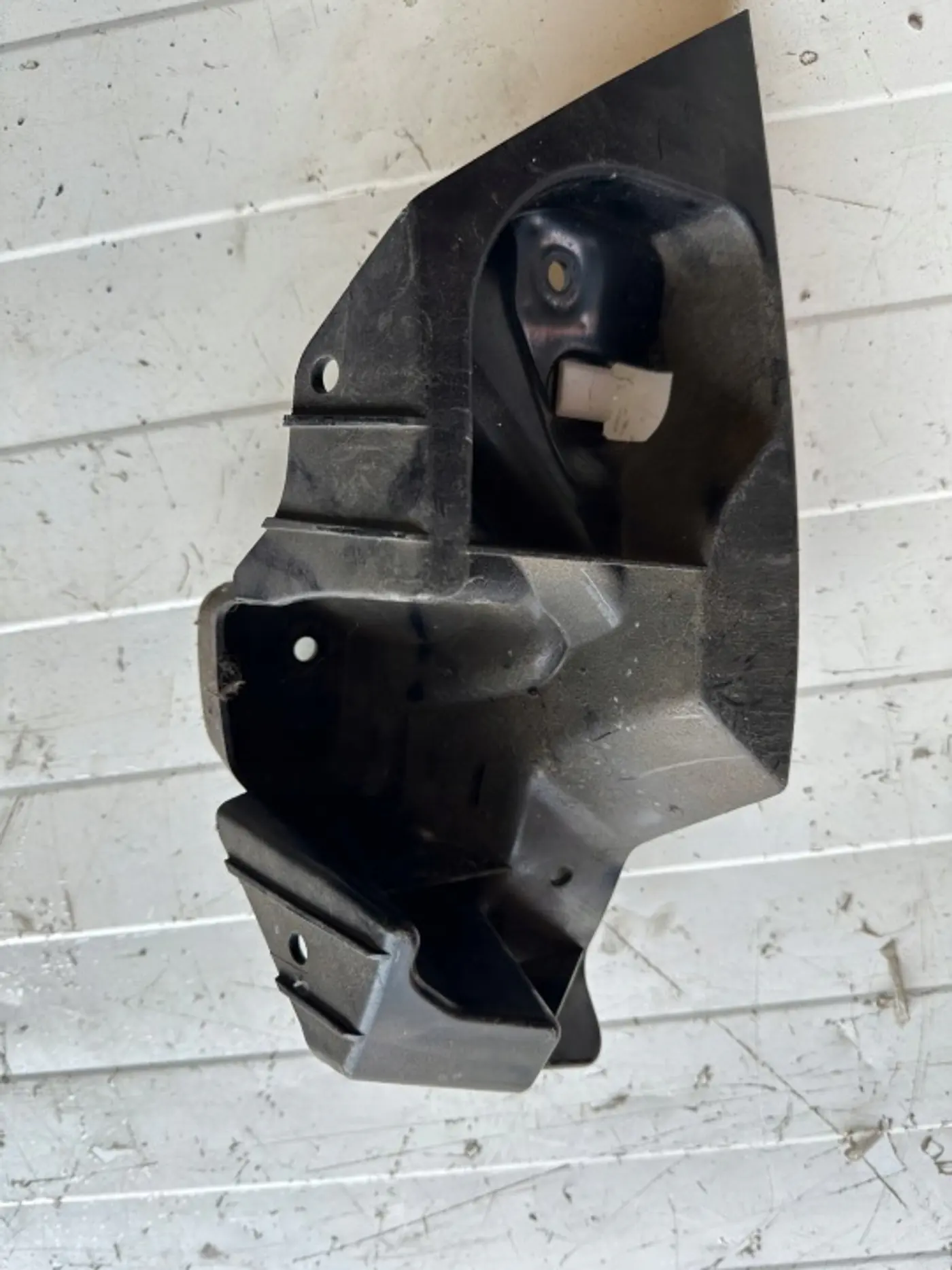 Кронштейн крепления бампера к DS 5 2015