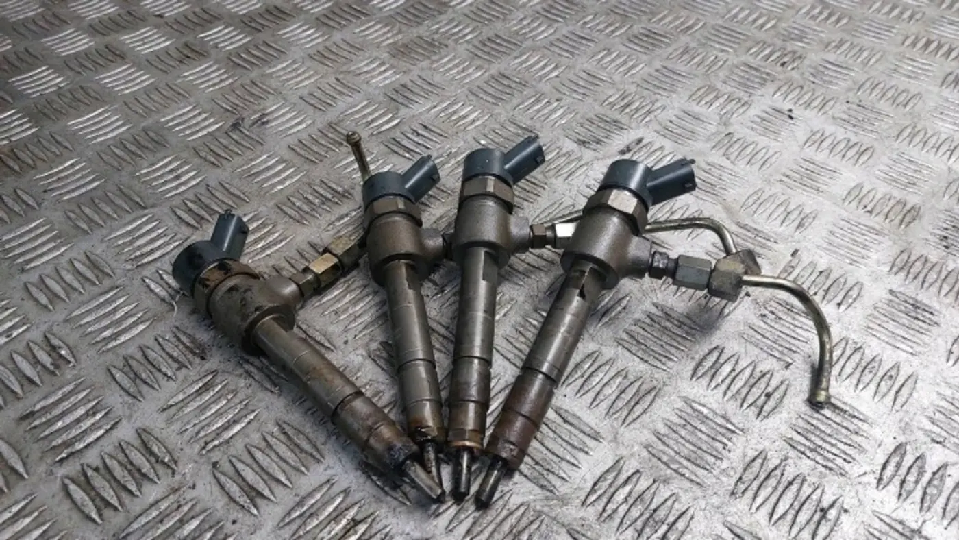 Форсунка к Fiat Stilo 2001