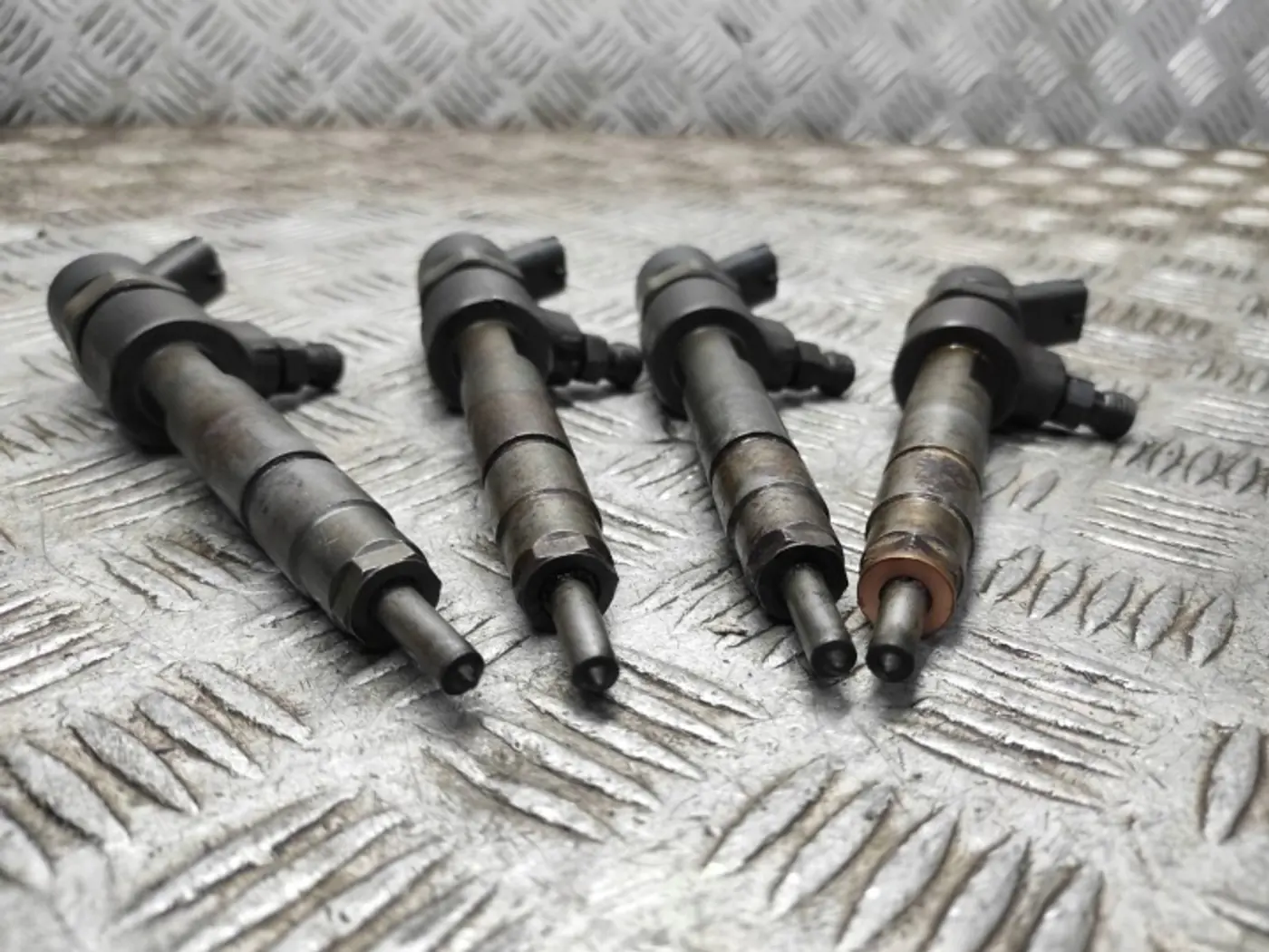 Форсунка к Fiat Stilo 2001