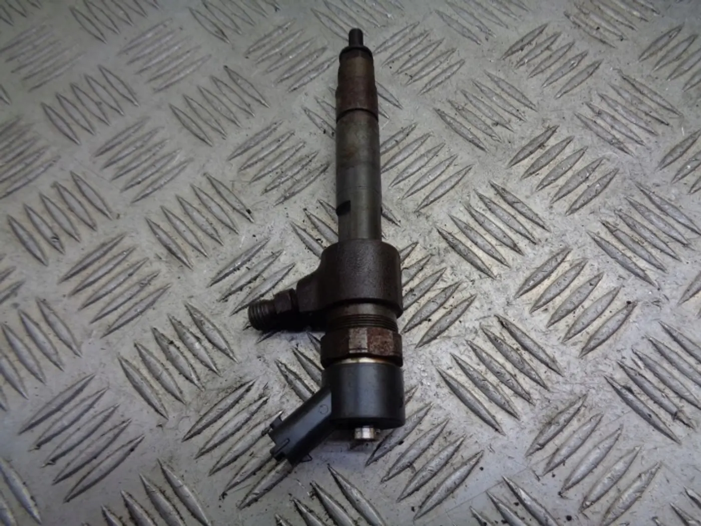 Форсунка к Fiat Croma 2005