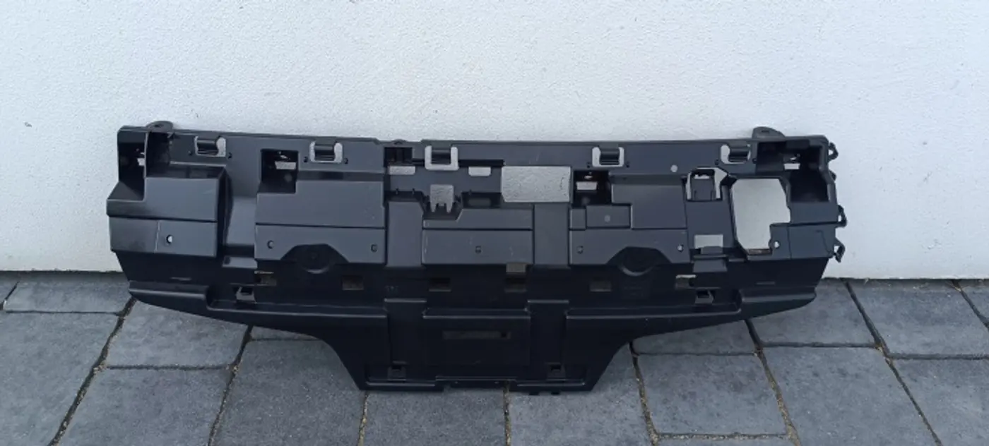 Кронштейн крепления бампера к BMW M4 2014