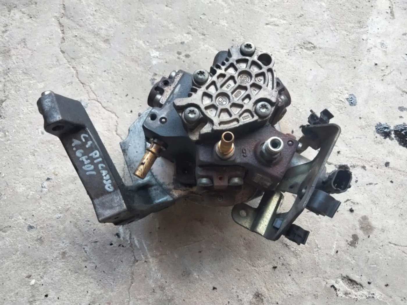 ТНВД к Citroen C4 Picasso 2006
