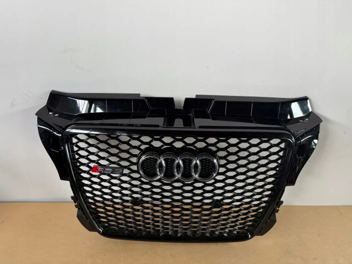 Решетка радиатора к Audi RS 3 2011
