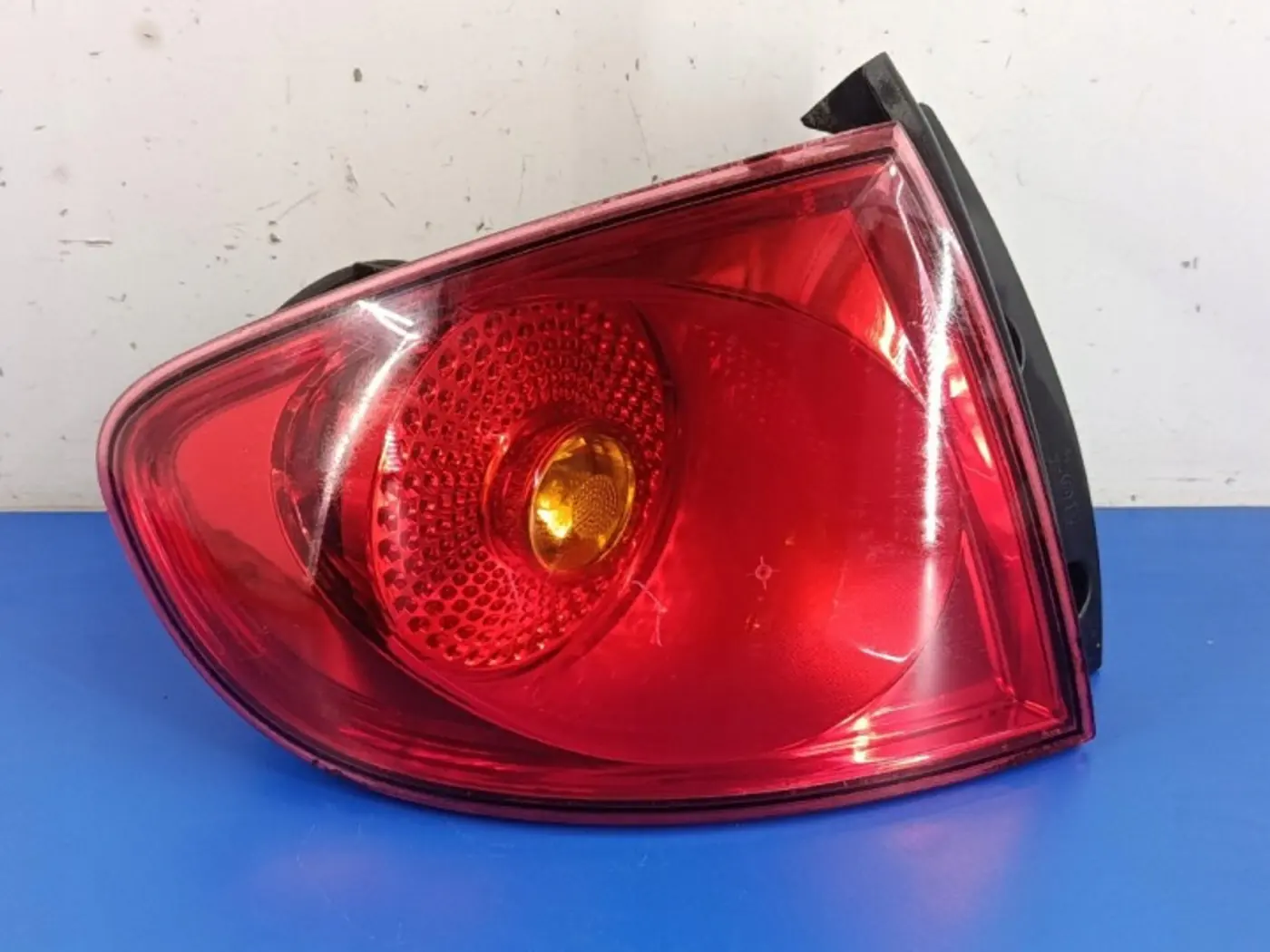 Фонарь задний левый к SEAT Altea 2004