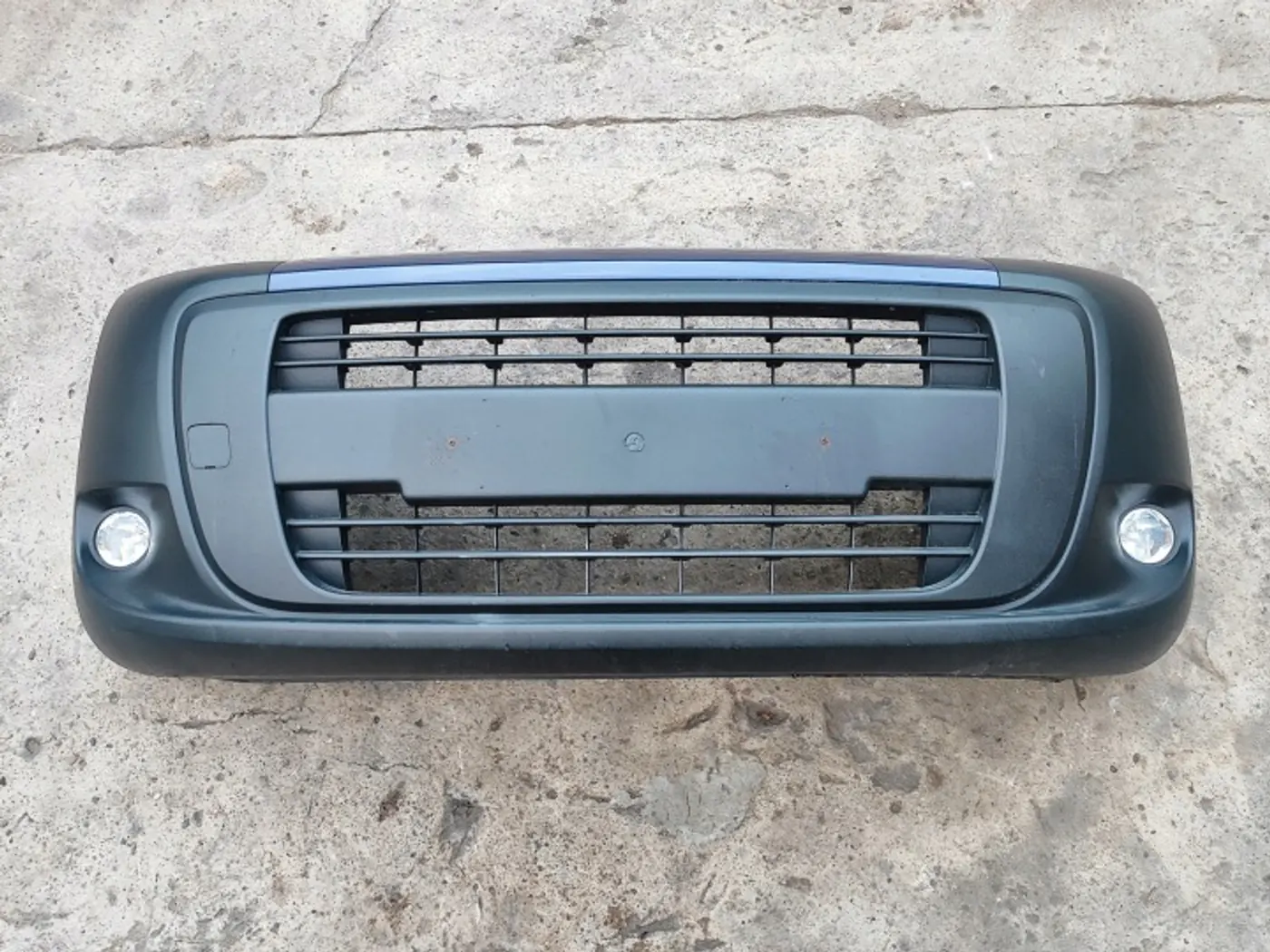 Бампер передний к Peugeot Bipper 2008
