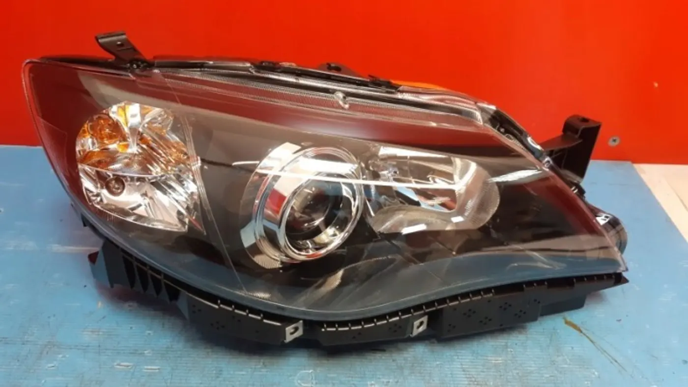 Фара правая к Subaru Impreza 2007