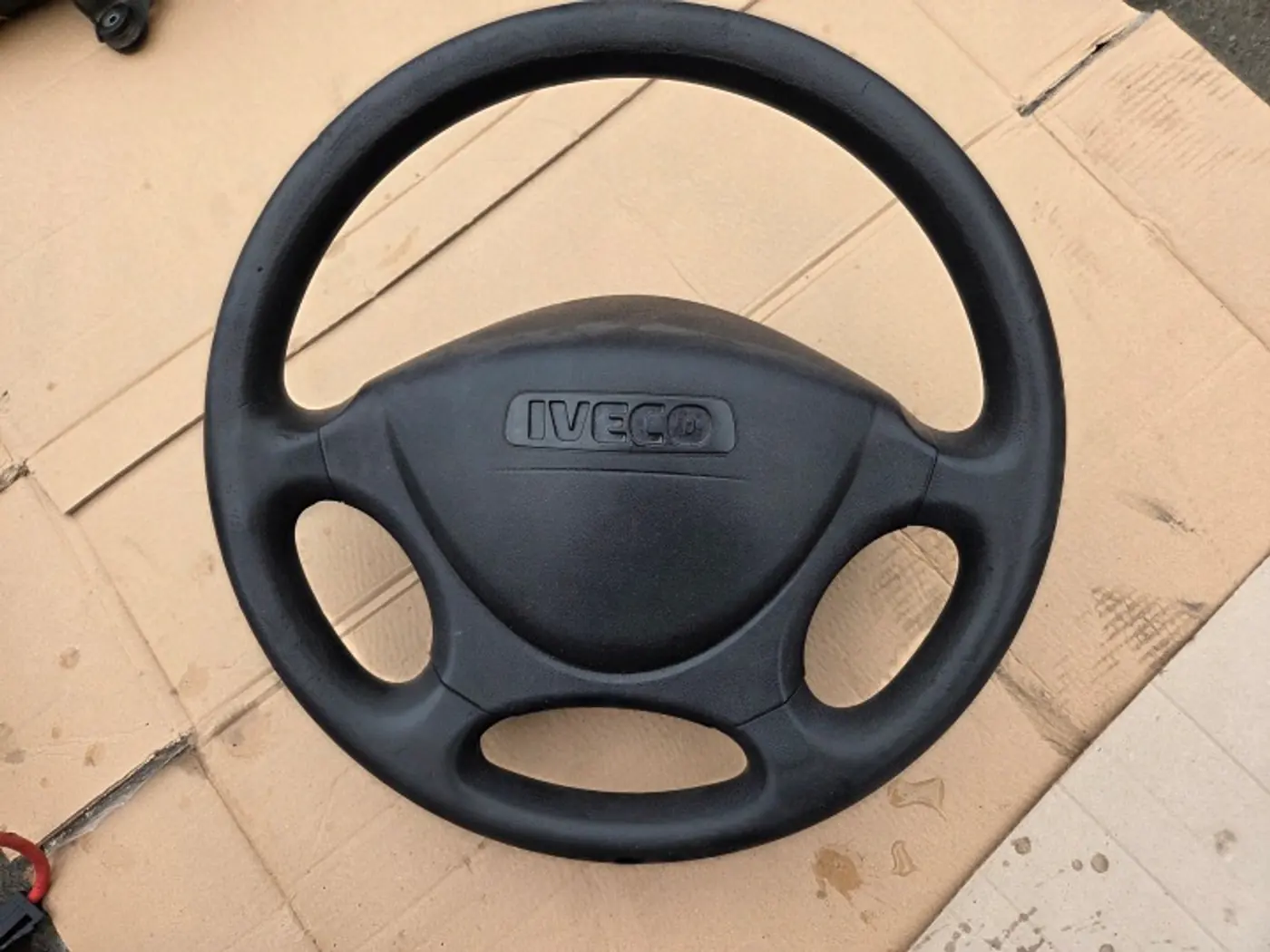 Руль к Iveco  2006