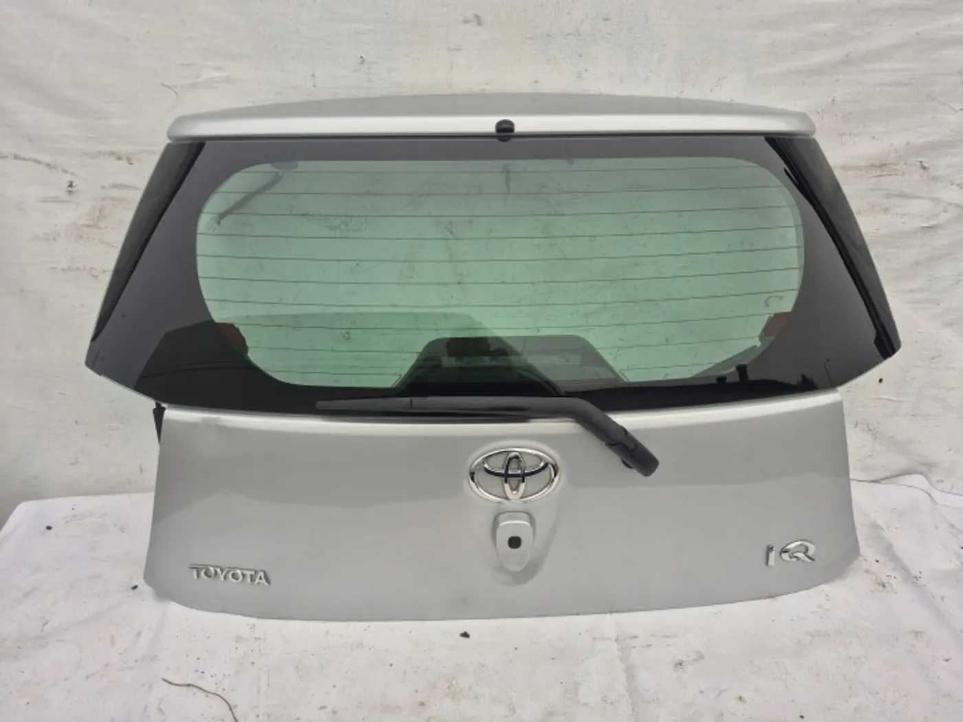 Крышка багажника (дверь 3-5) к Toyota iQ 2008